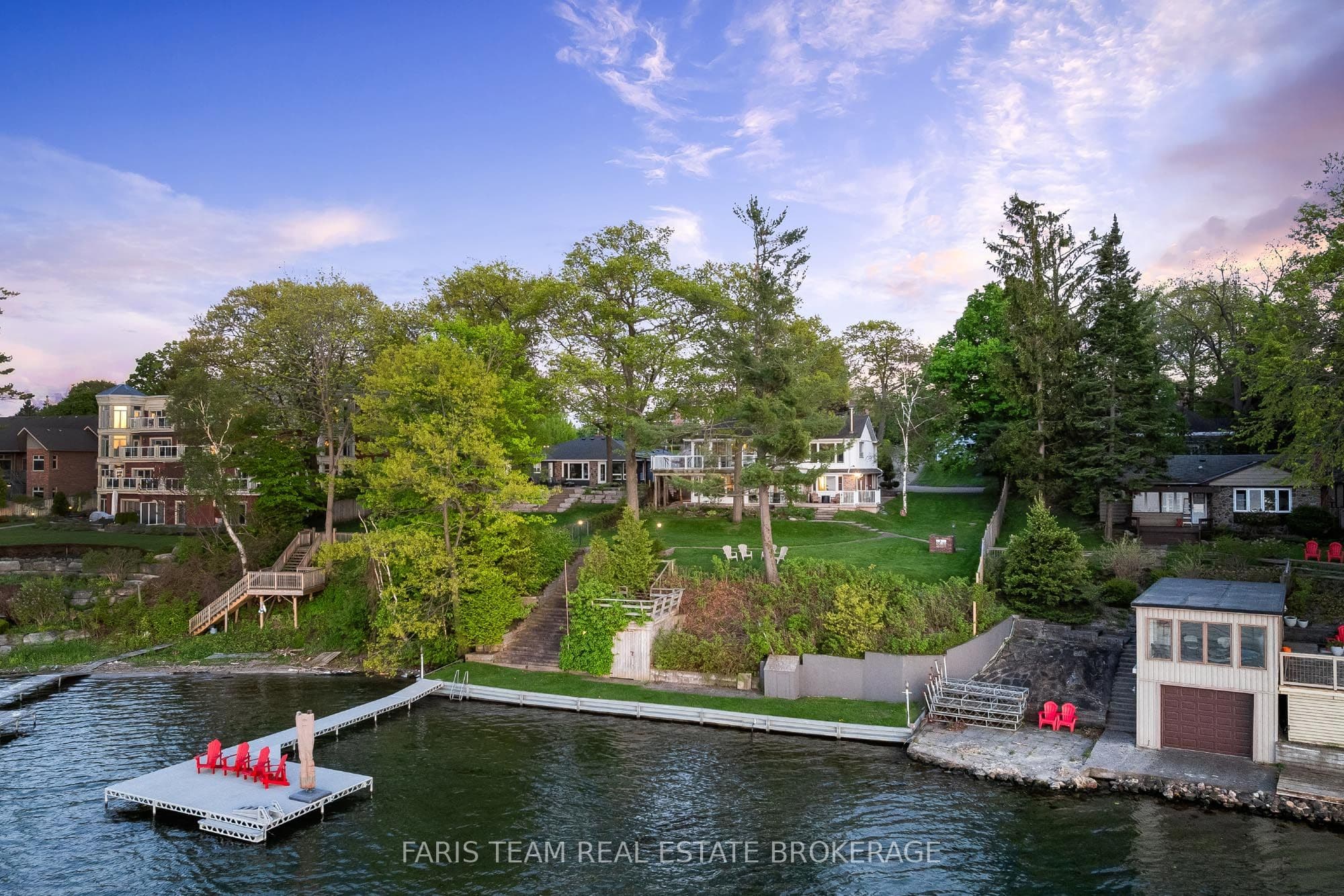 10 White Oaks Road, Barrie, ON L4N 4C1