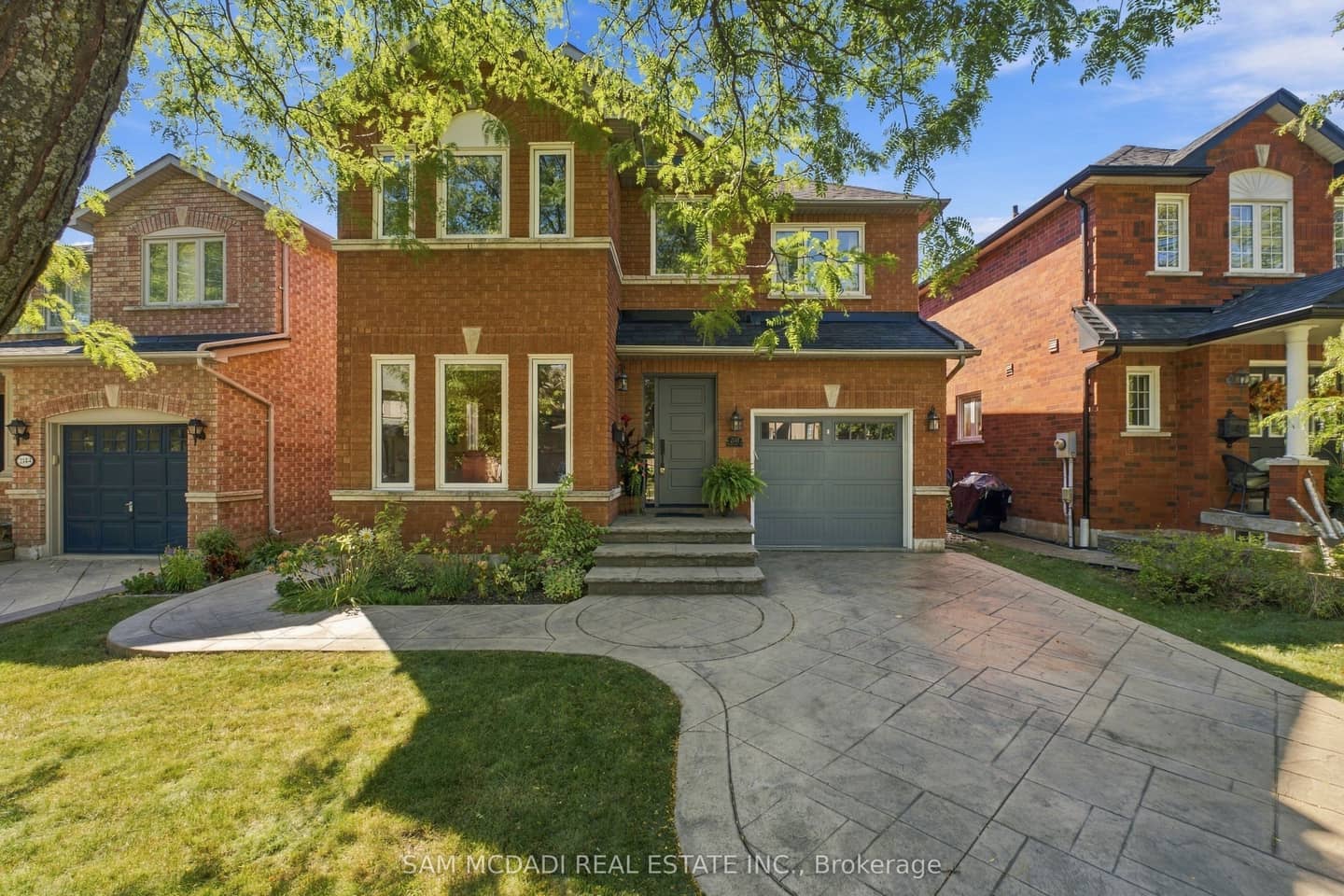 2148 Nightstar Drive, Oakville, ON L6M 3R1