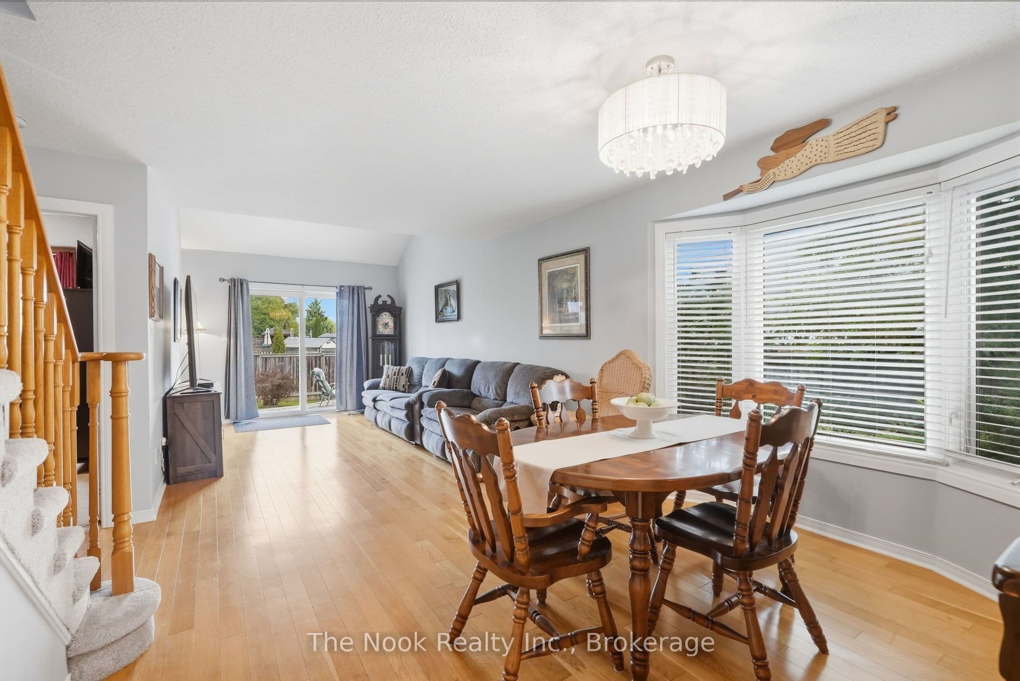 1120 Ormond Drive, Oshawa, ON L1K 2Z7