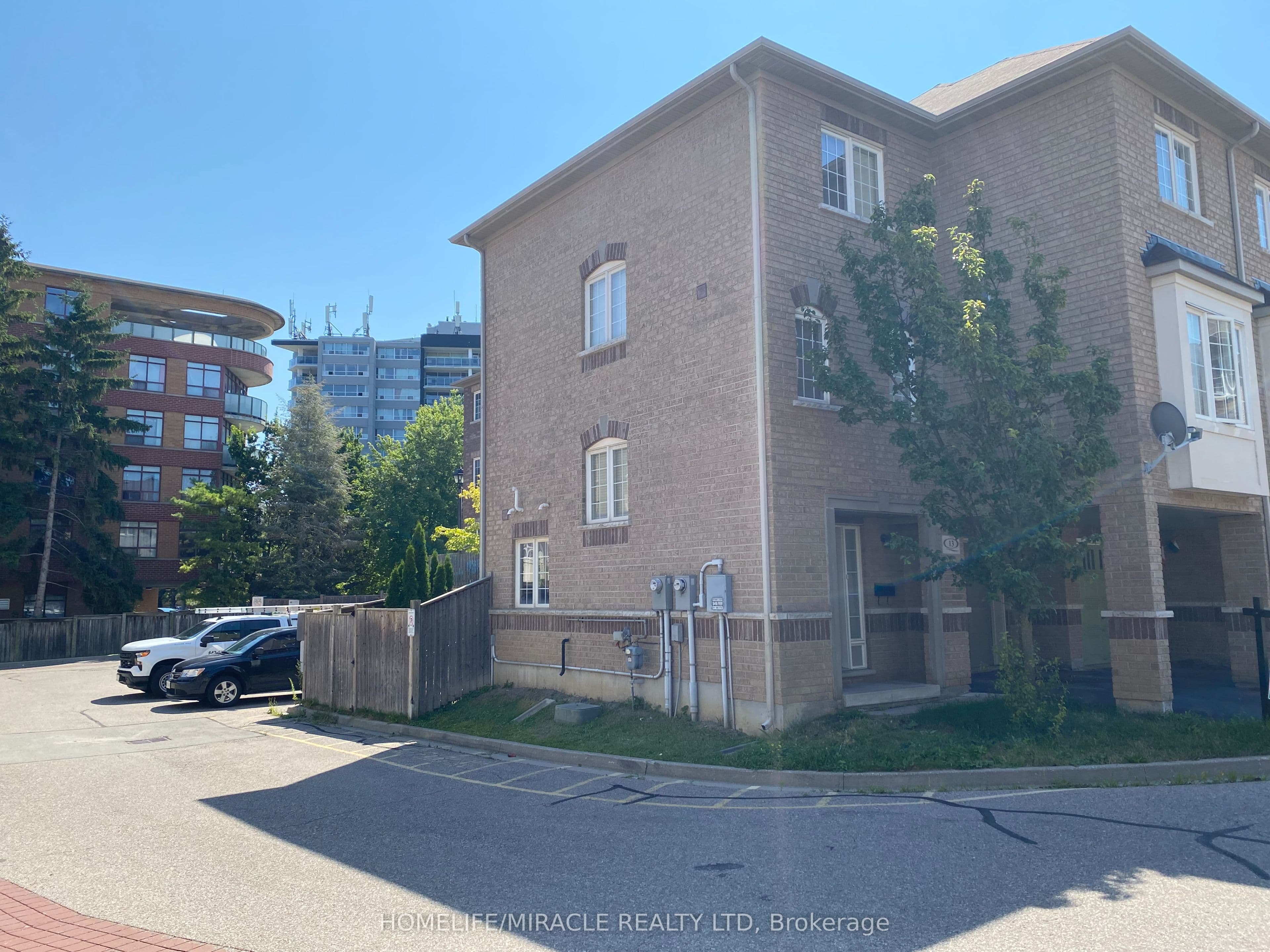 13 Vasto Lane, Toronto, ON M1M 0C6