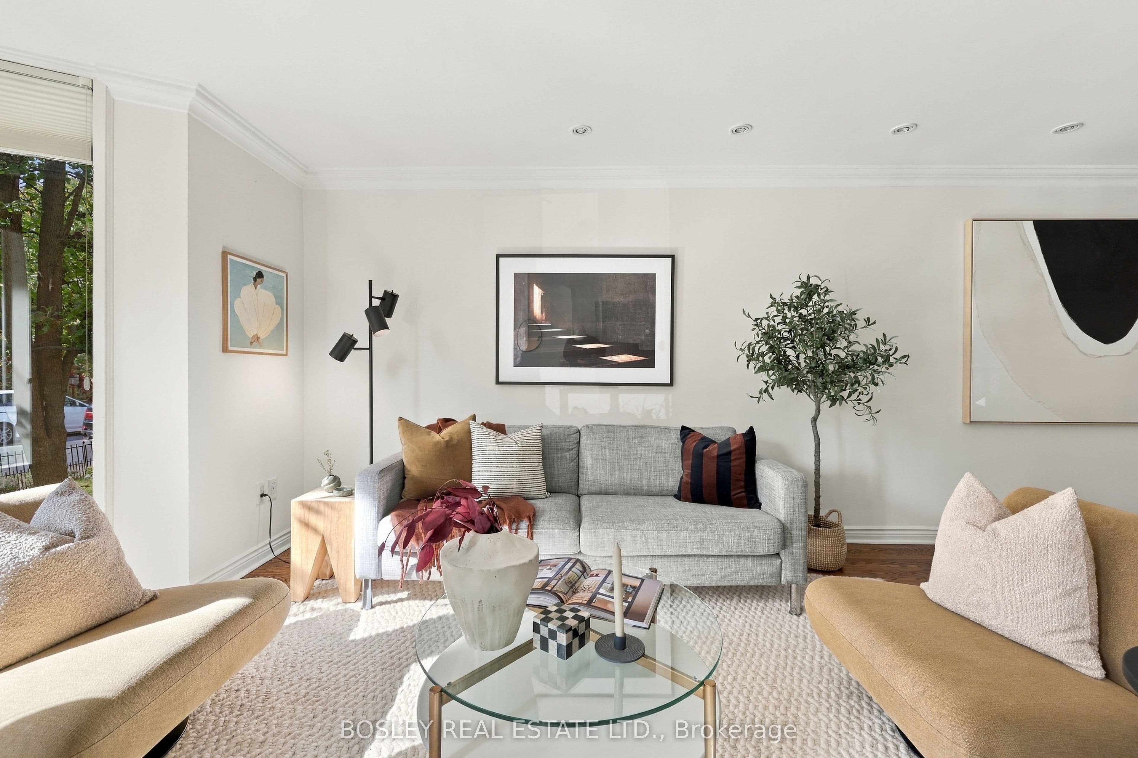 22 Cavell Avenue, Toronto, ON M4K 1L6