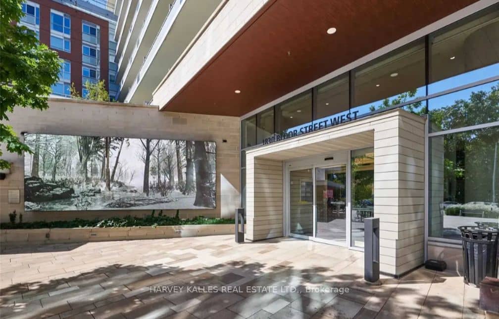 1830 Bloor Street W 741, Toronto, ON M6P 3K6