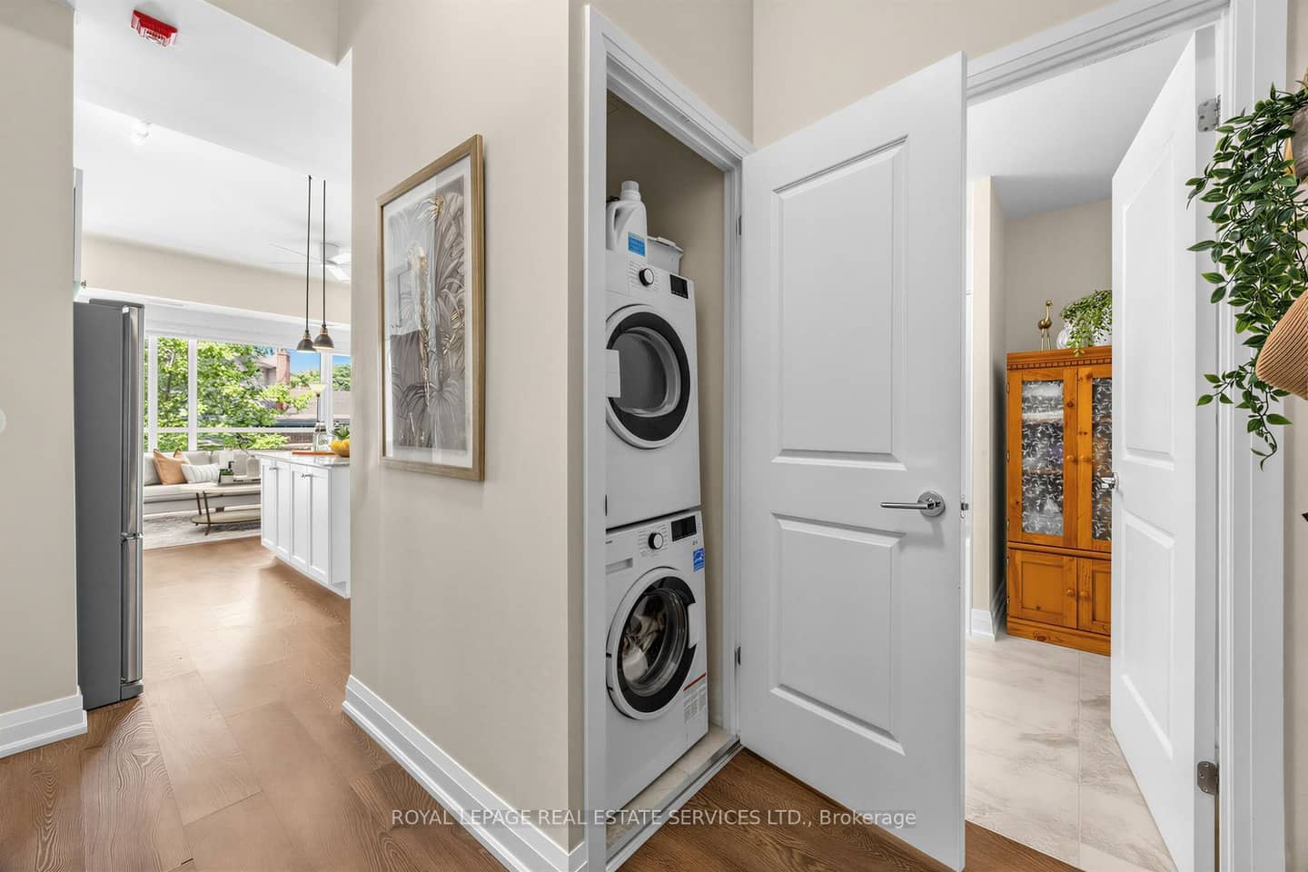 1400 Kingston Road 105, Toronto, ON M1N 0C2