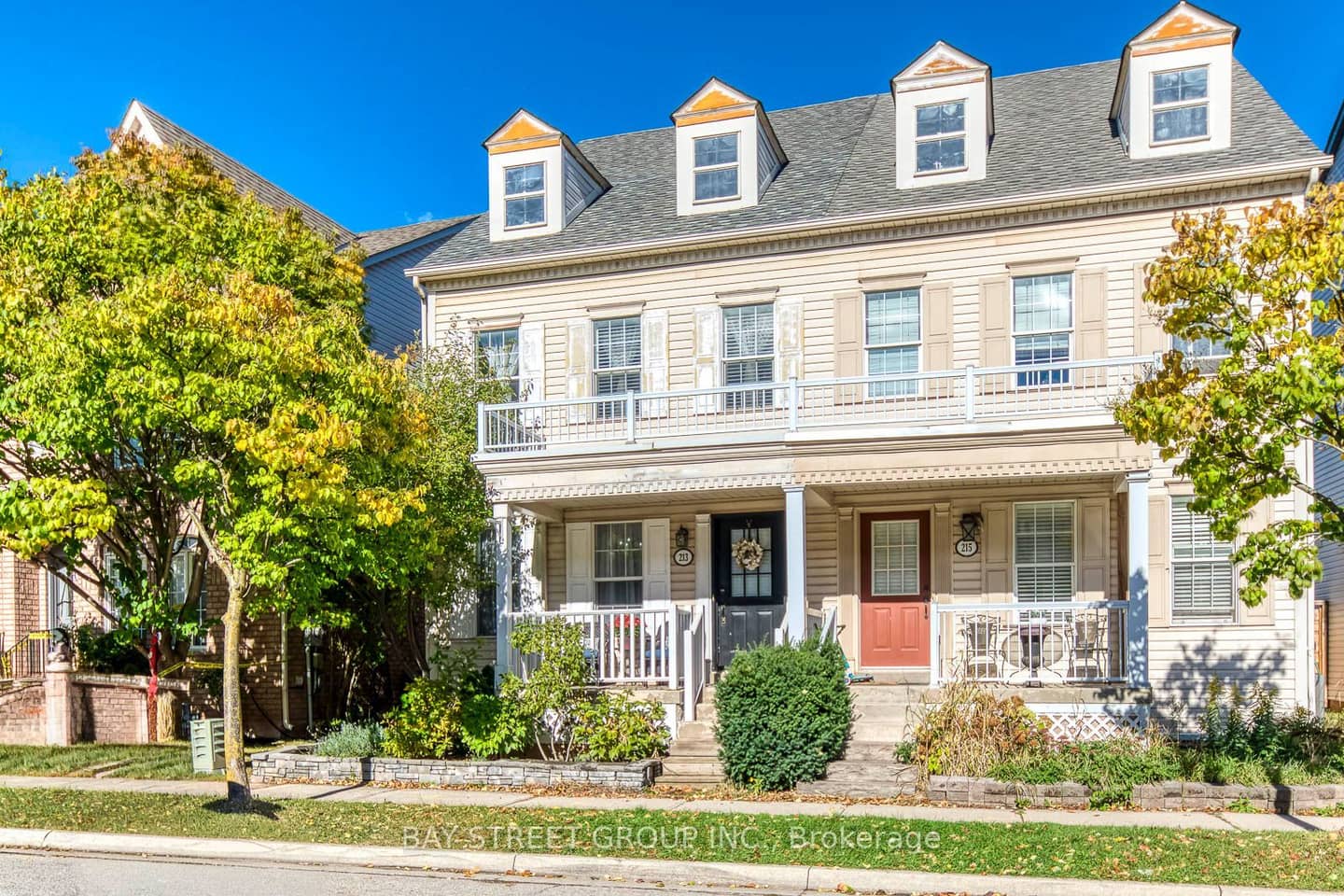 213 Littlewood Drive, Oakville, ON L6H 6T8