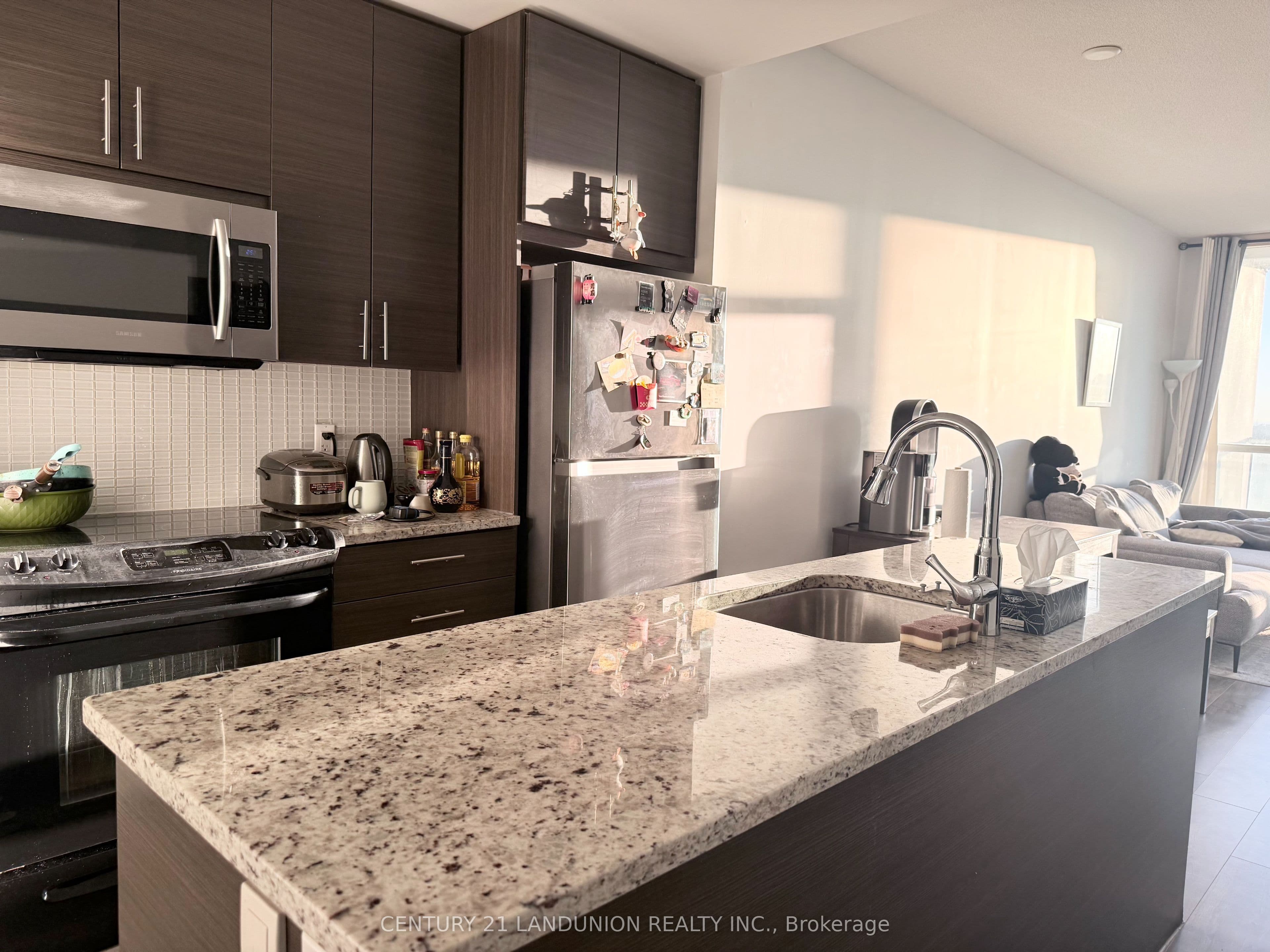 70 Forest Manor Road 2707, Toronto, ON M2J 0A9