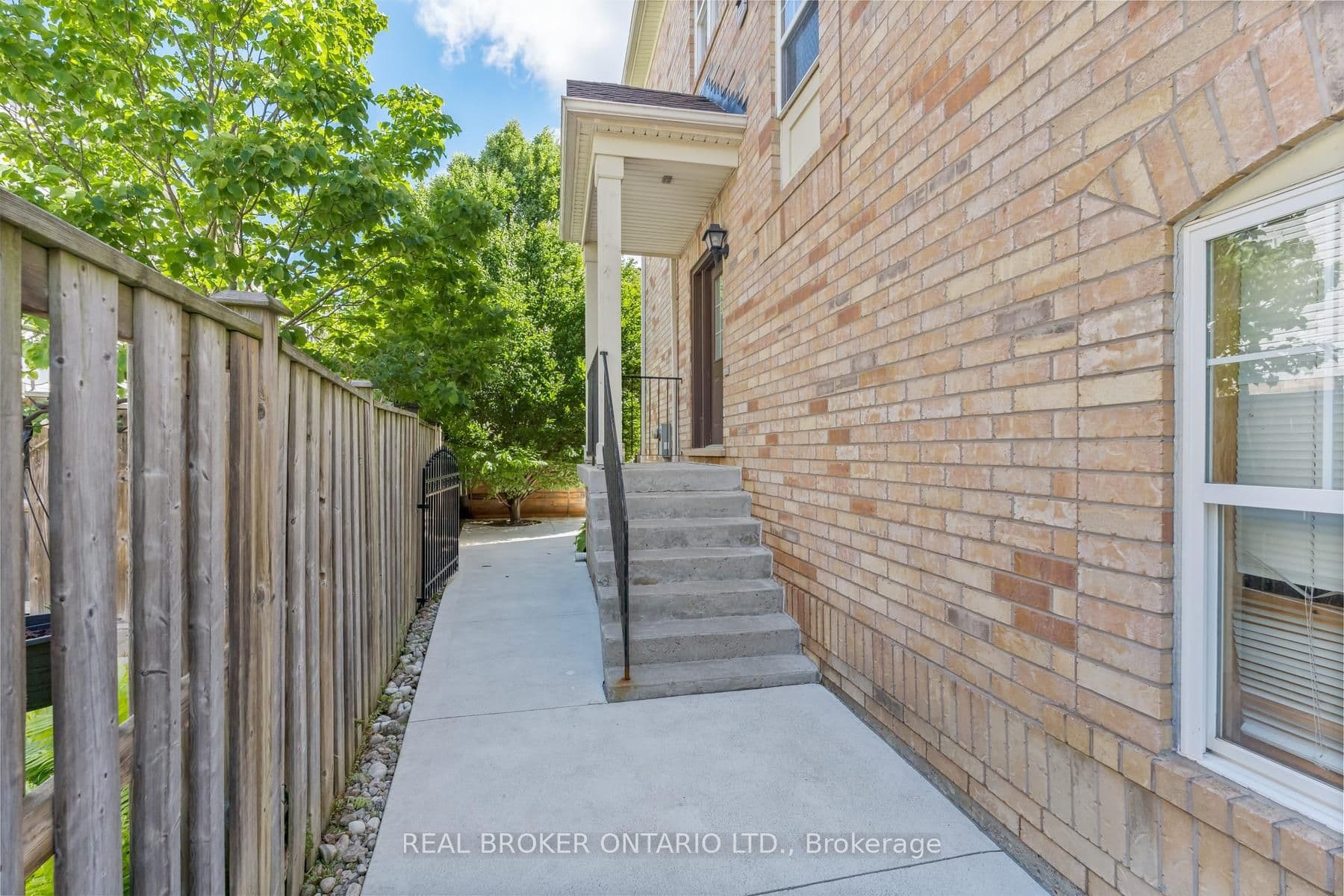 59 Seed House Lane, Halton Hills, ON L7G 6K4