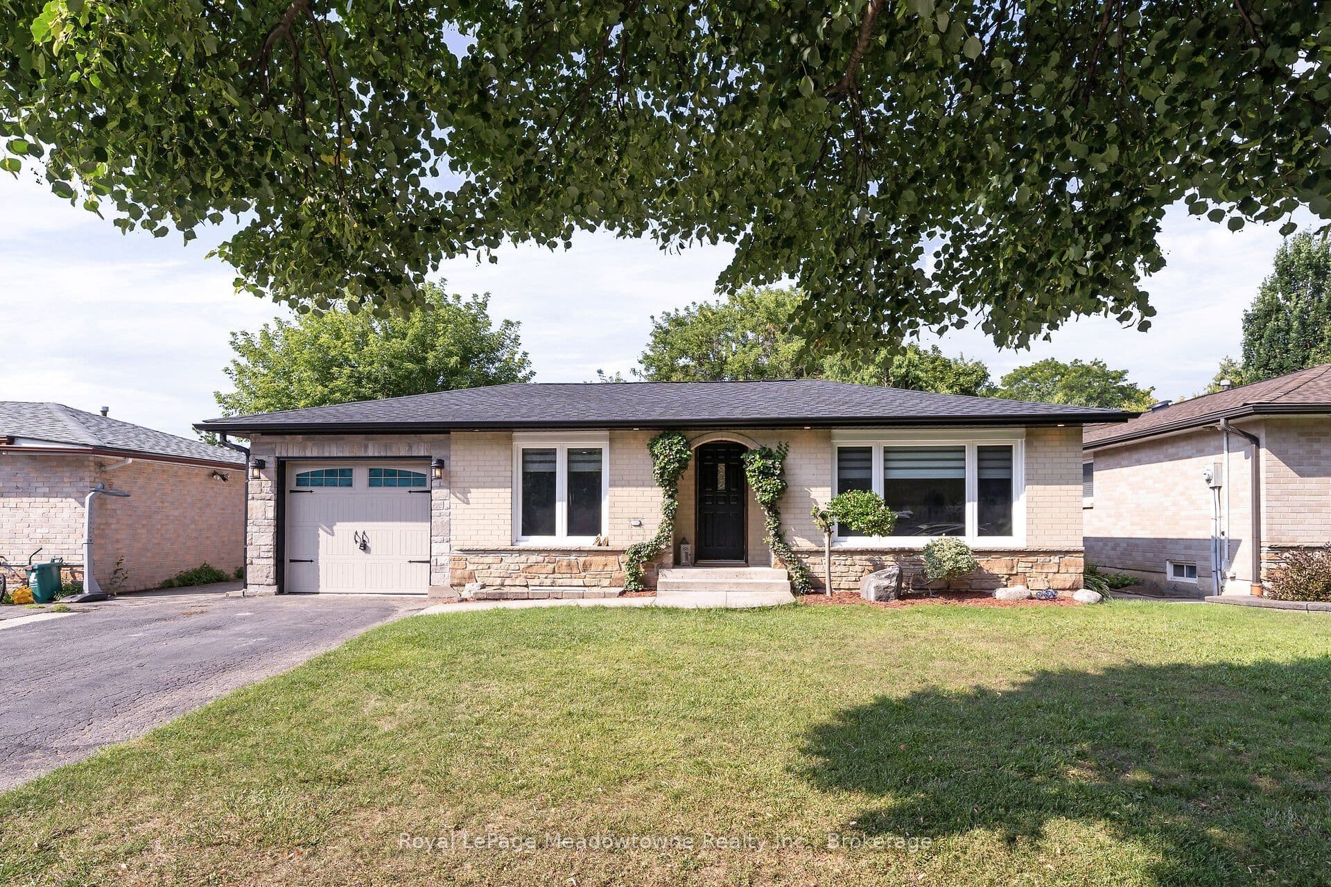 96 Macdonald Crescent, Milton, ON L9T 2Y8