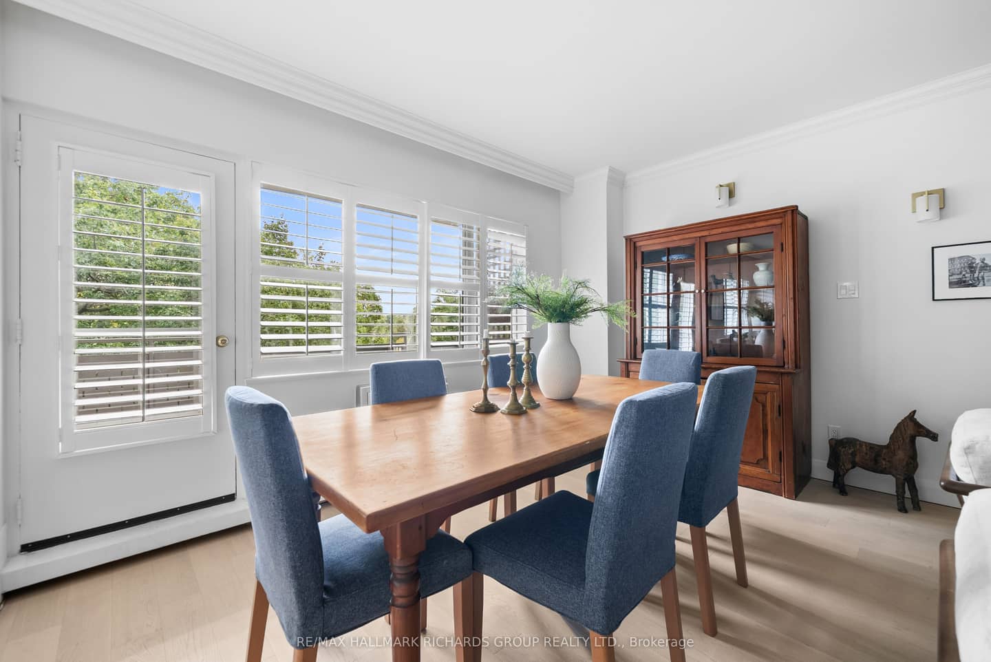 21 Dale Avenue 845, Toronto, ON M4W 1K3