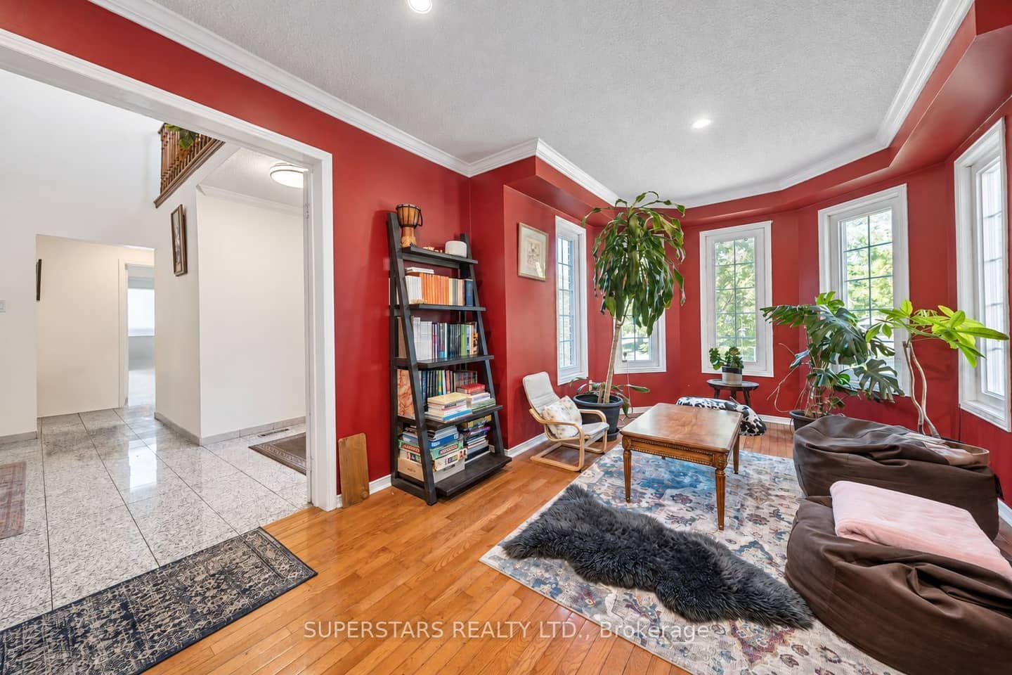 109 Heathwood Heights Drive, Aurora, ON L4G 4W4