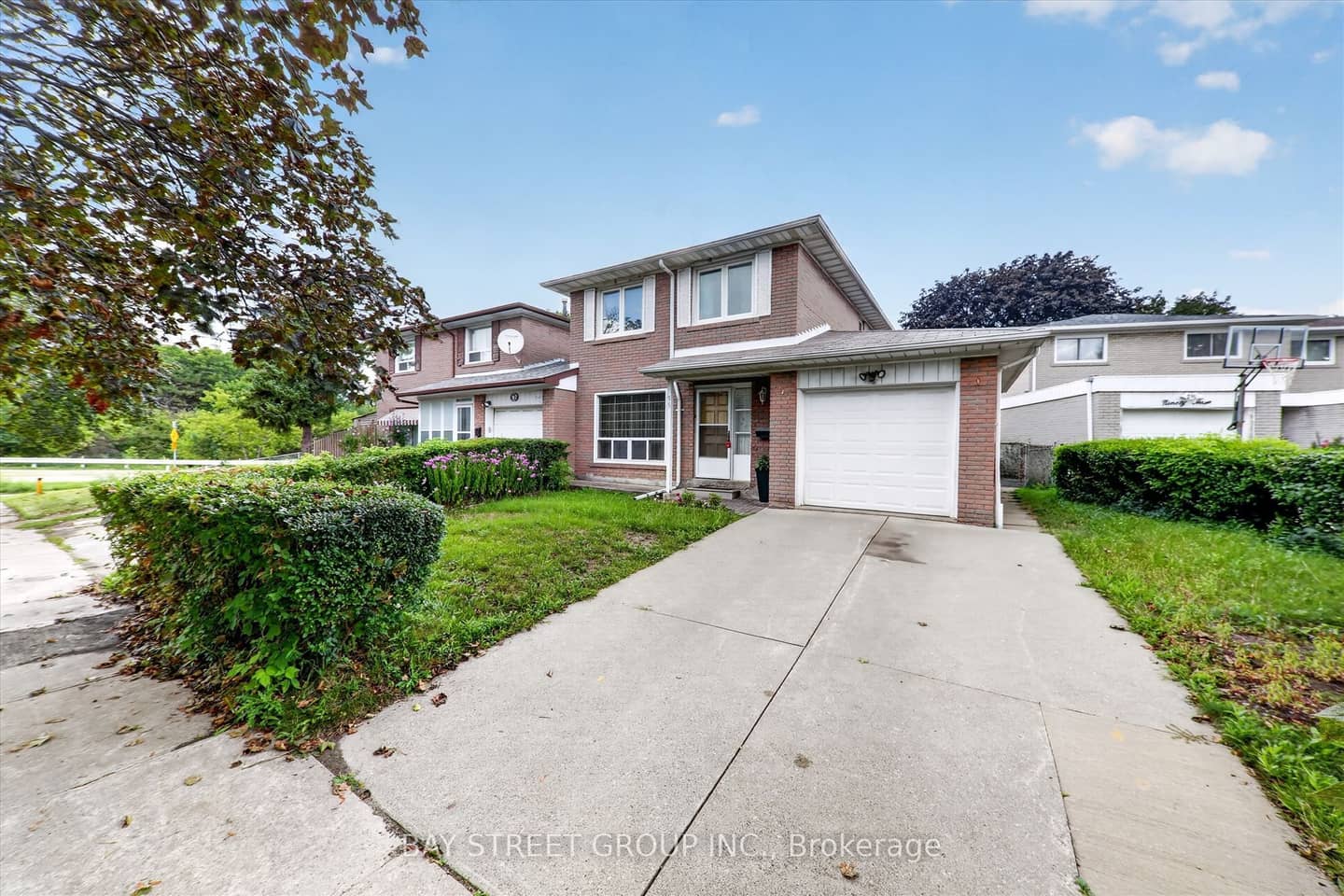 95 Tineta Crescent, Toronto, ON M1S 2Y5