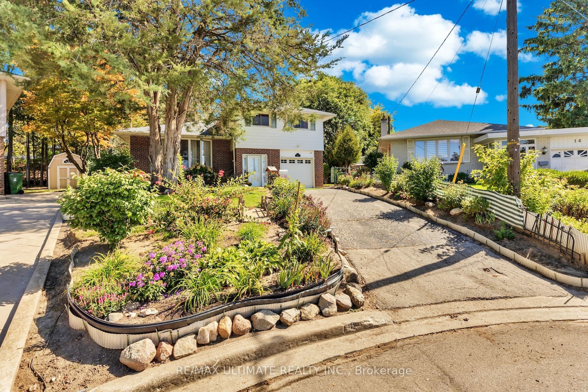 12 Petal Court, Toronto, ON M4A 1V8