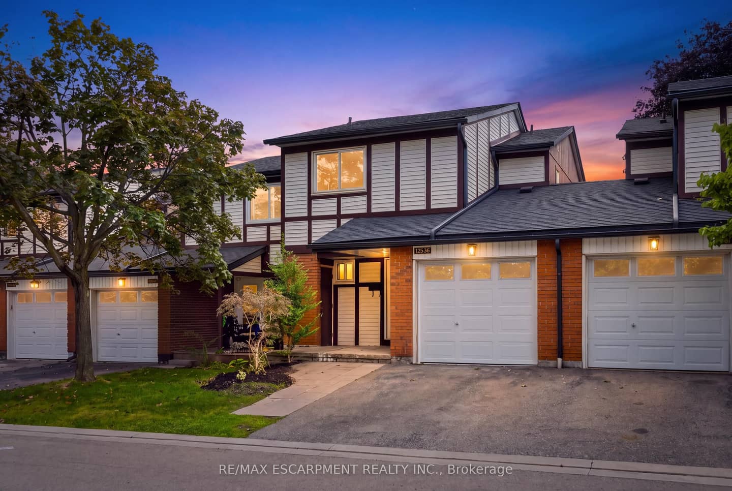5095 Pinedale Avenue 106, Burlington, ON L7L 5K3