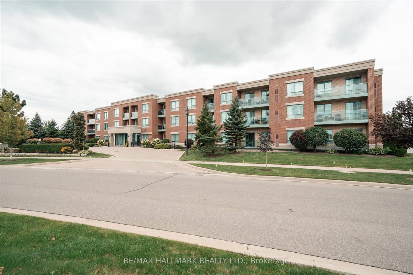 60 Via Rosedale 316, Brampton, ON L6P 3X6