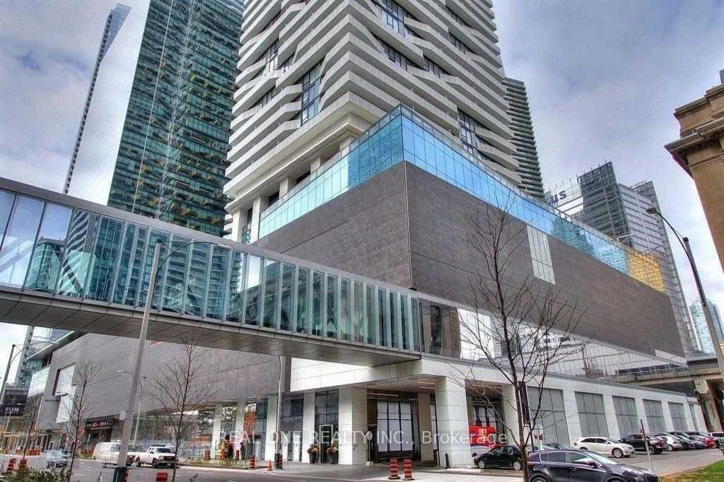 88 Harbour Street 7007, Toronto, ON M5J 0C3
