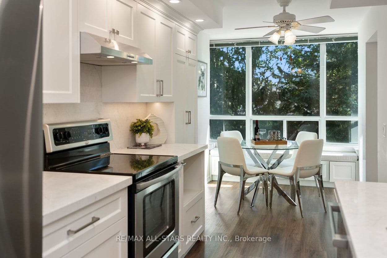 85 The Boardwalk Way 221, Markham, ON L6E 1B9