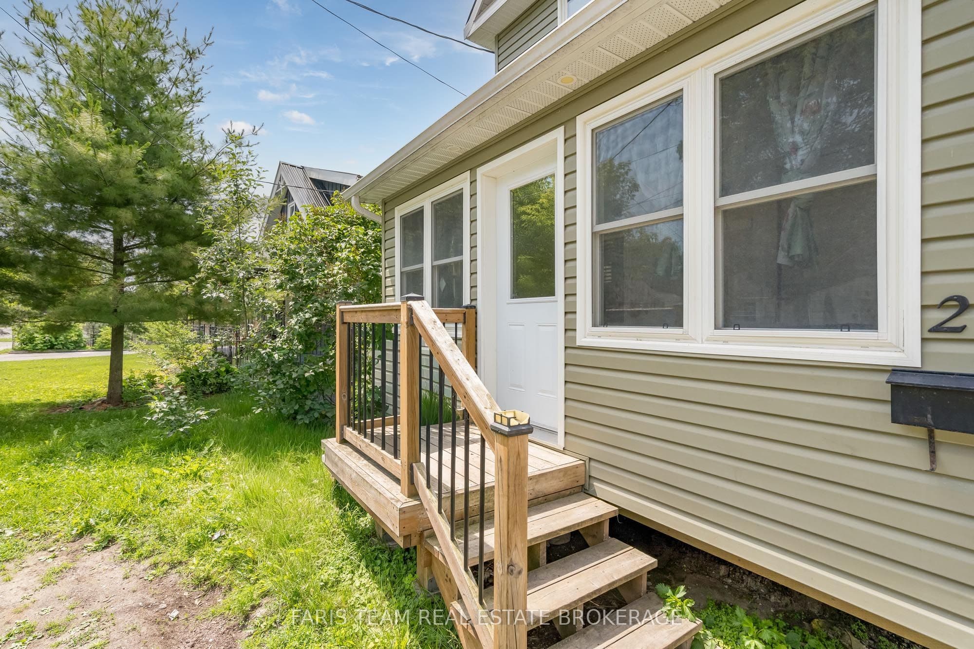 275 Gill Street, Orillia, ON L3V 4K3