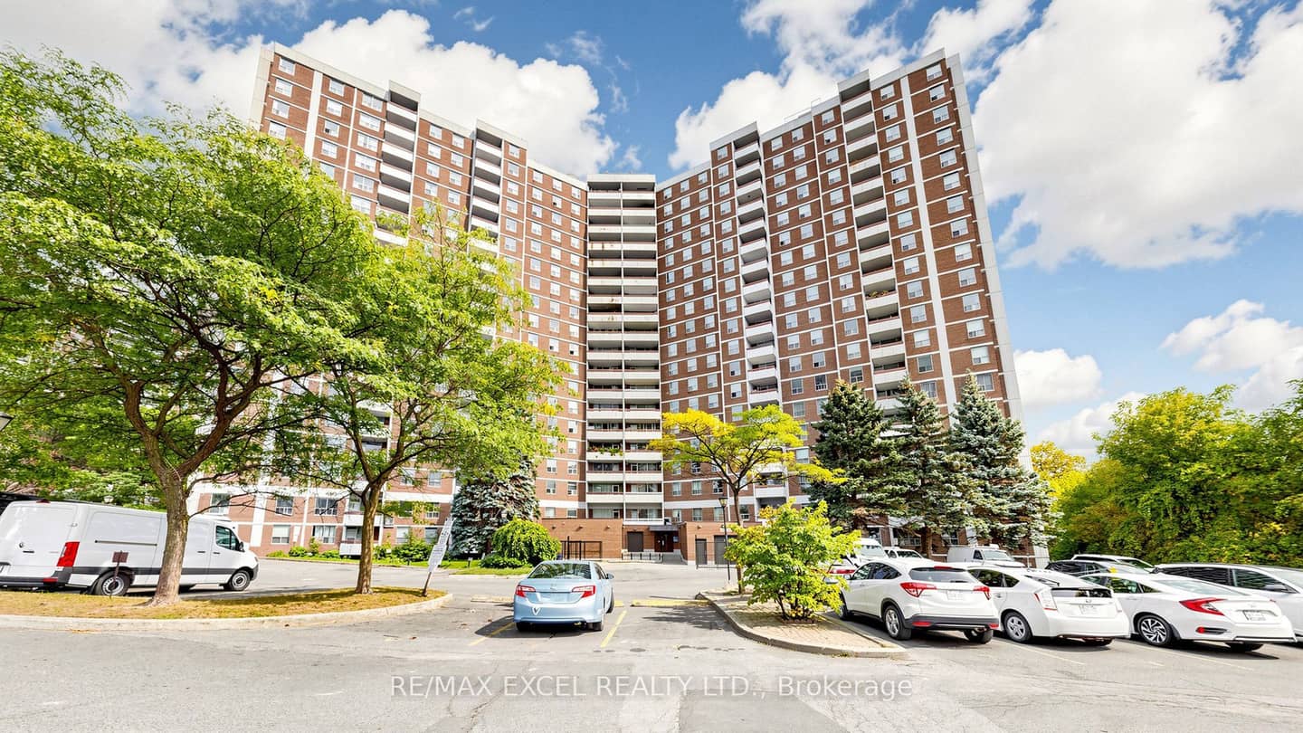 10 Edgecliff Golfway 1808, Toronto, ON M3C 3A3