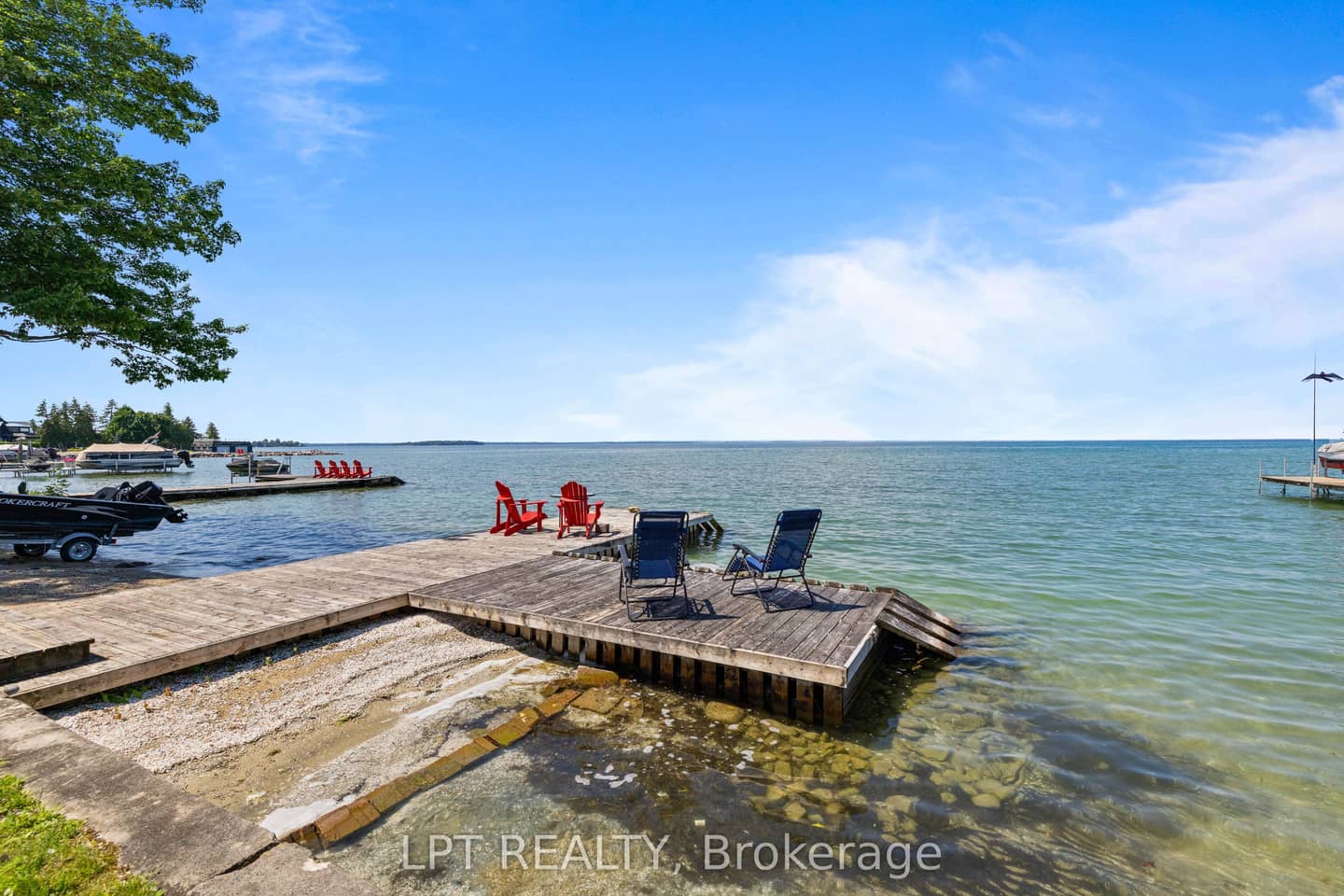 173 Lake Drive E, Georgina, ON L4P 3E9