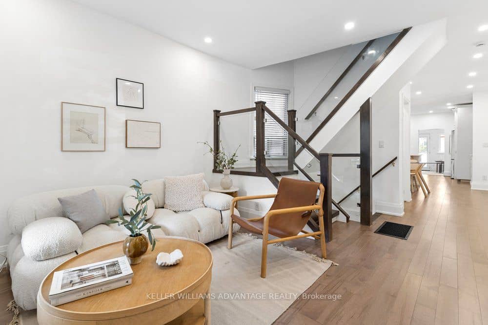 509 Crawford Street, Toronto, ON M6G 3J9