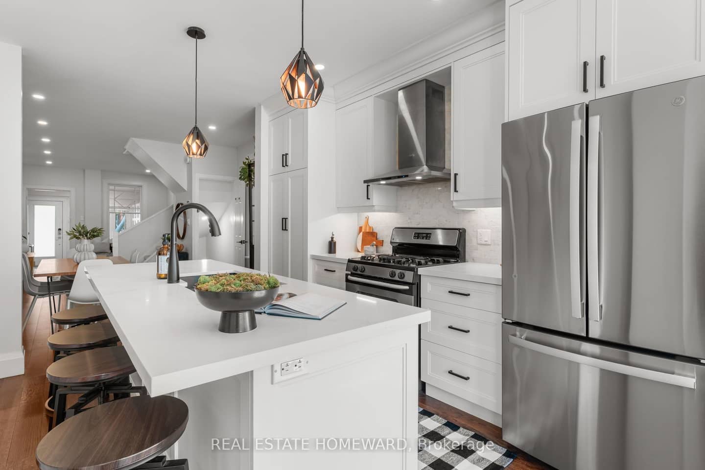 43 Caroline Avenue, Toronto, ON M4M 2X6