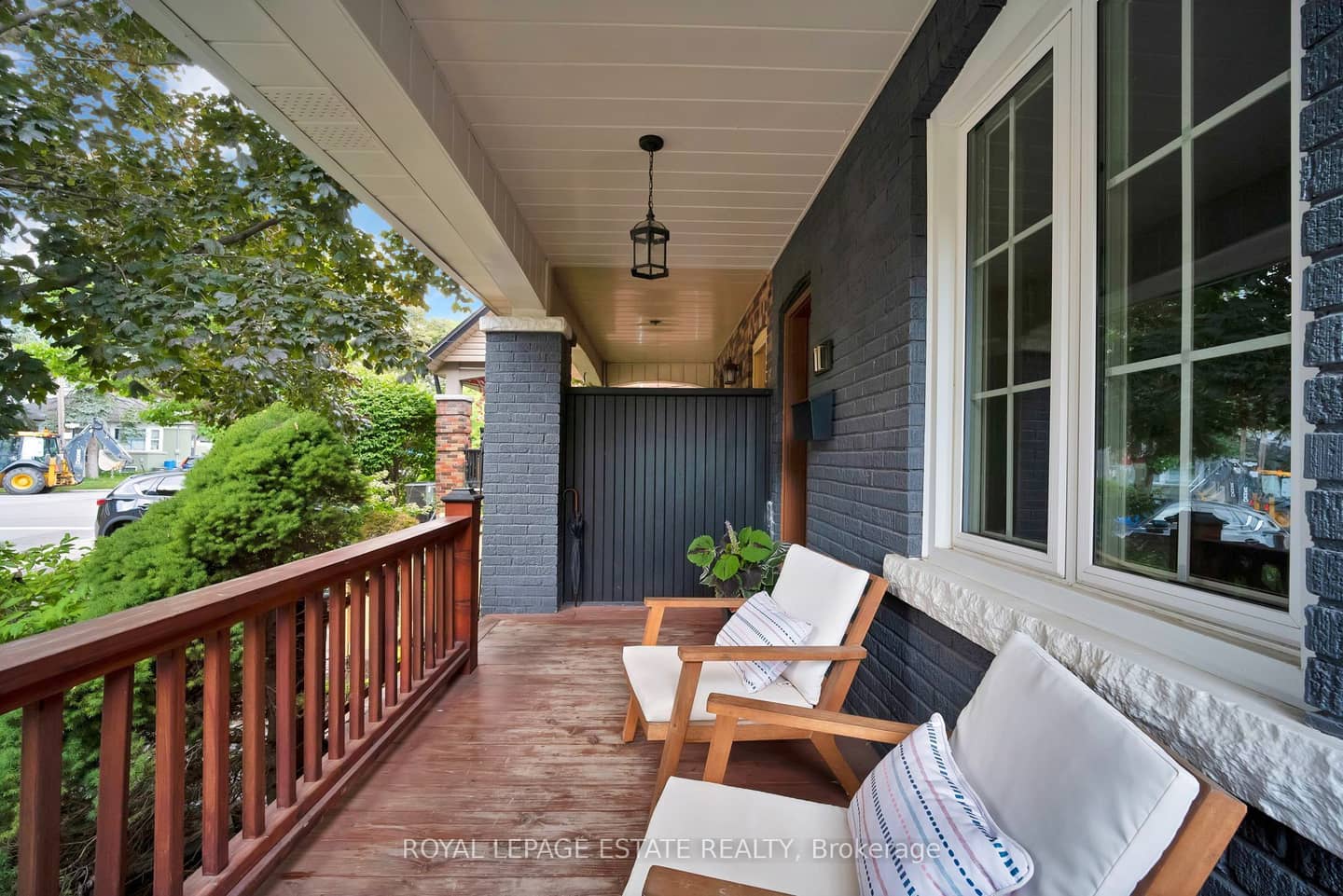 11 Hemlock Avenue, Toronto, ON M4L 3E9