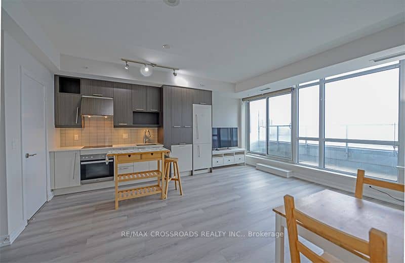199 Richmond Street W 1708, Toronto, ON M5V 0H4
