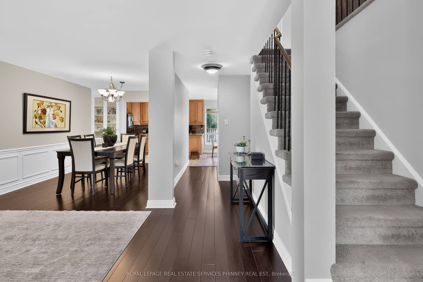 2467 Grindstone Court, Mississauga, ON L5L 3K8