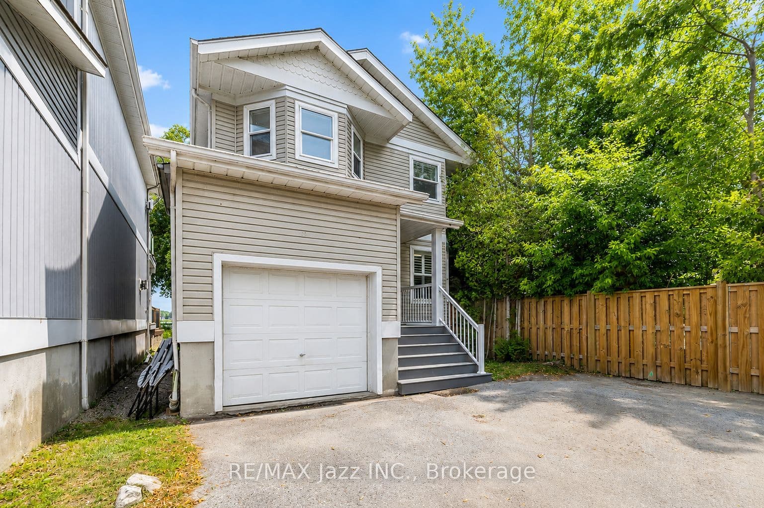 1236 Bayview Street, Pickering, ON L1W 1E6