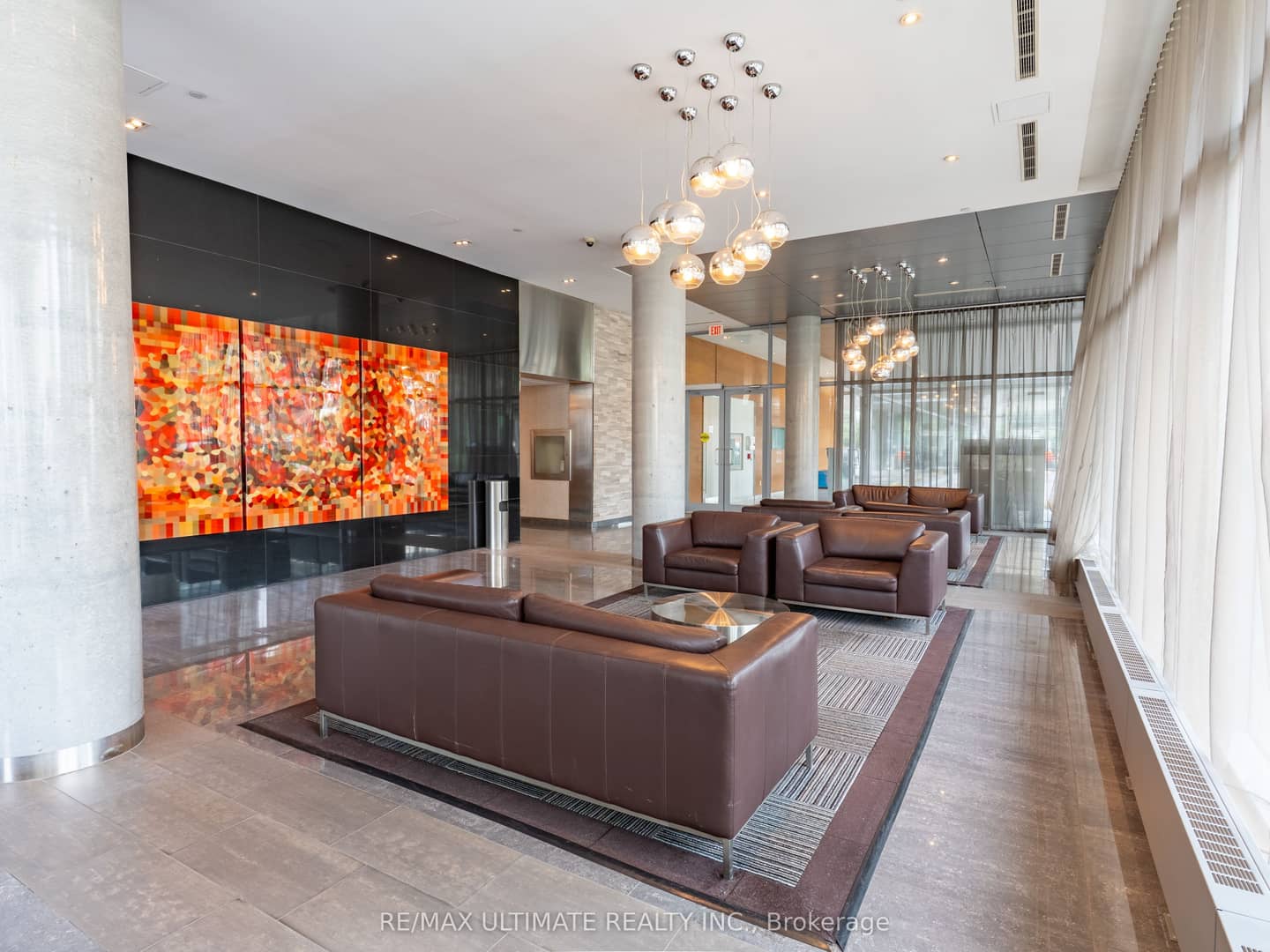 4K Spadina Avenue 1515, Toronto, ON M5V 3Y9