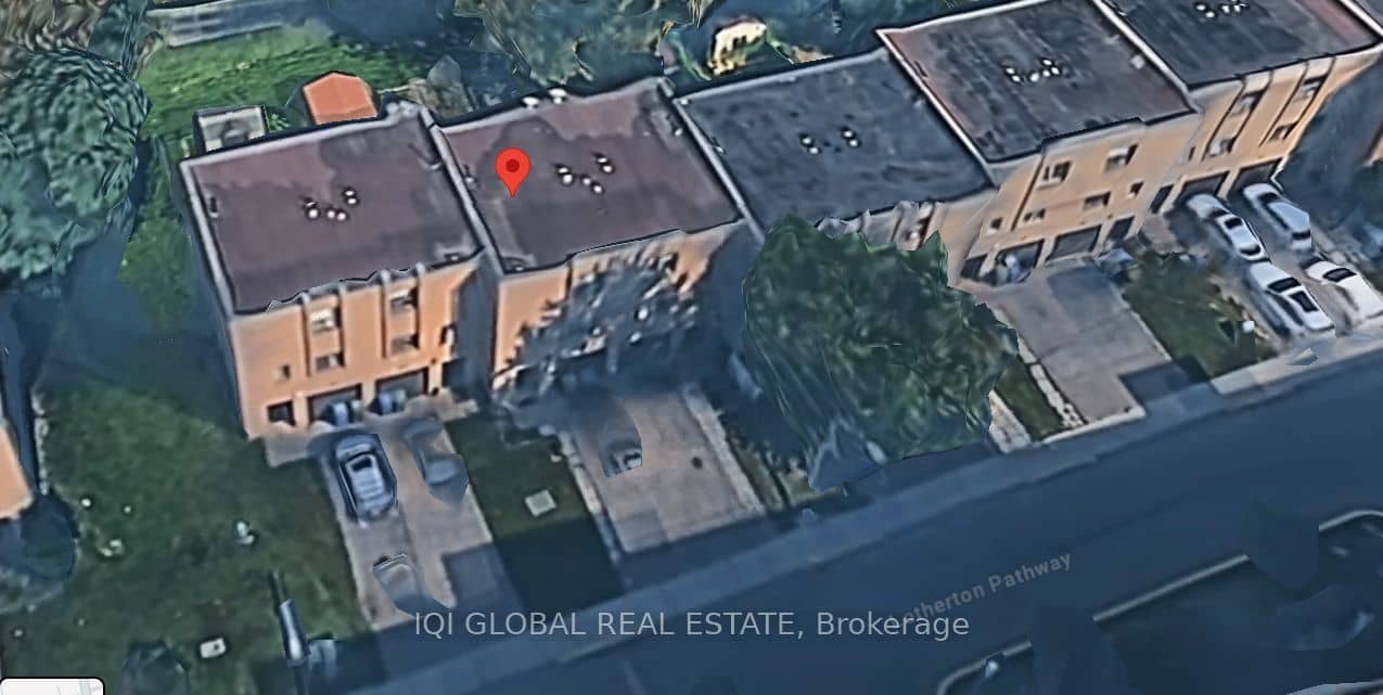189 Lotherton Pathway W 75, Toronto, ON M6B 2G6