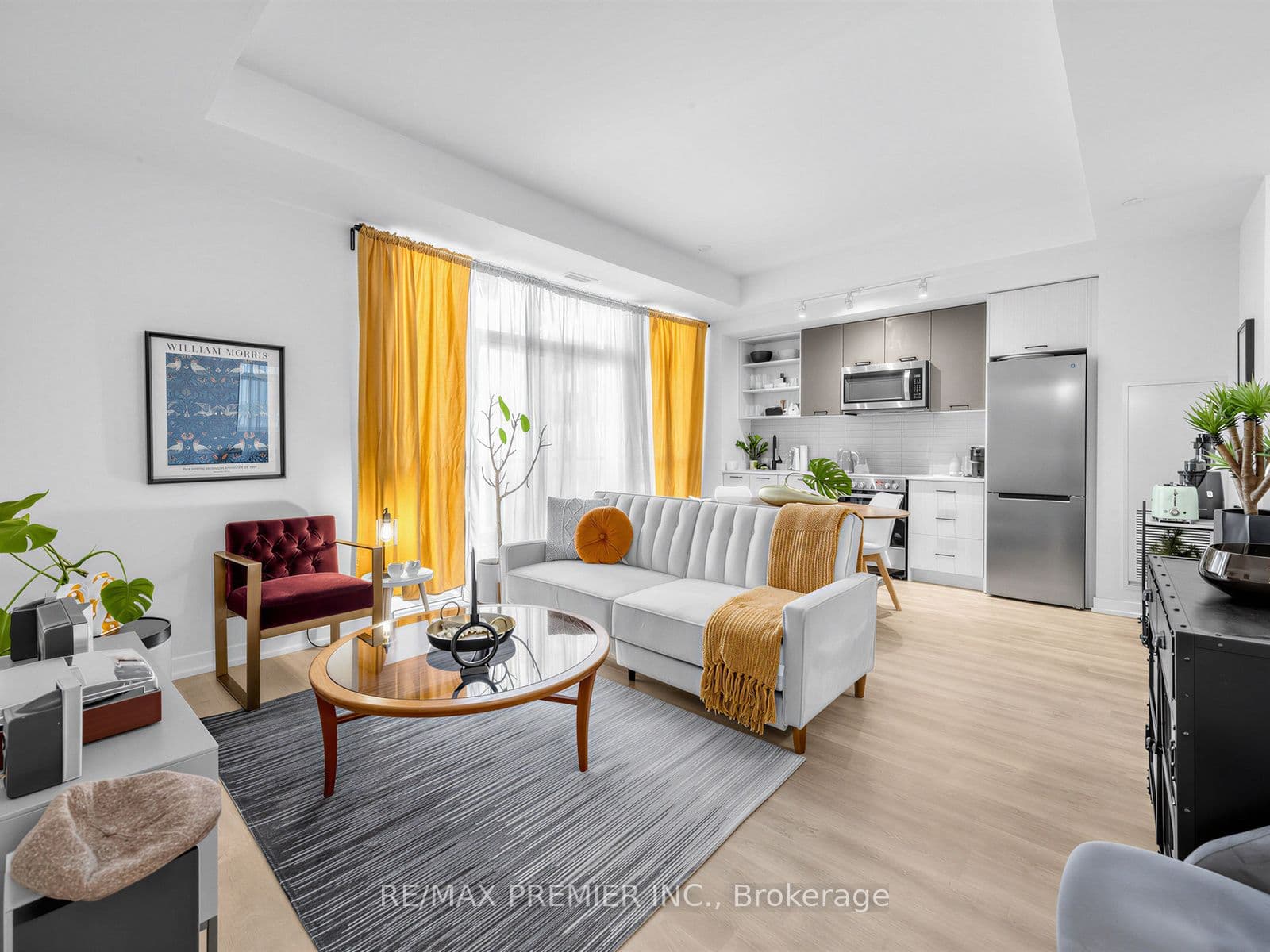 2300 St Clair Avenue W 615, Toronto, ON M6N 0B3