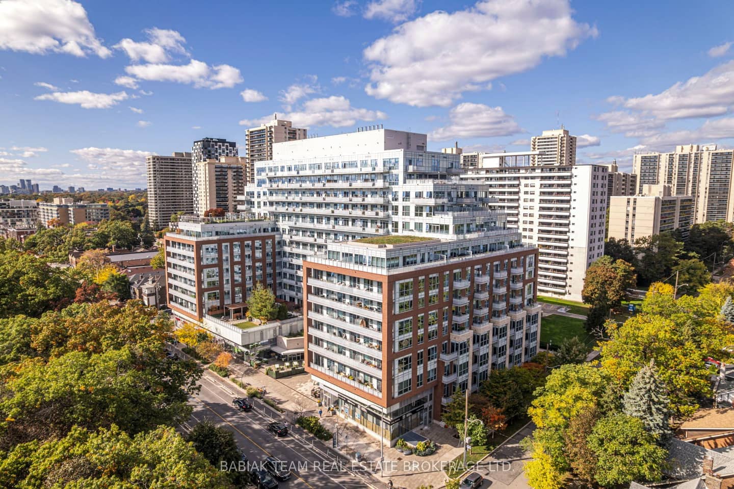 1830 Bloor Street W 1017, Toronto, ON M6P 0A2