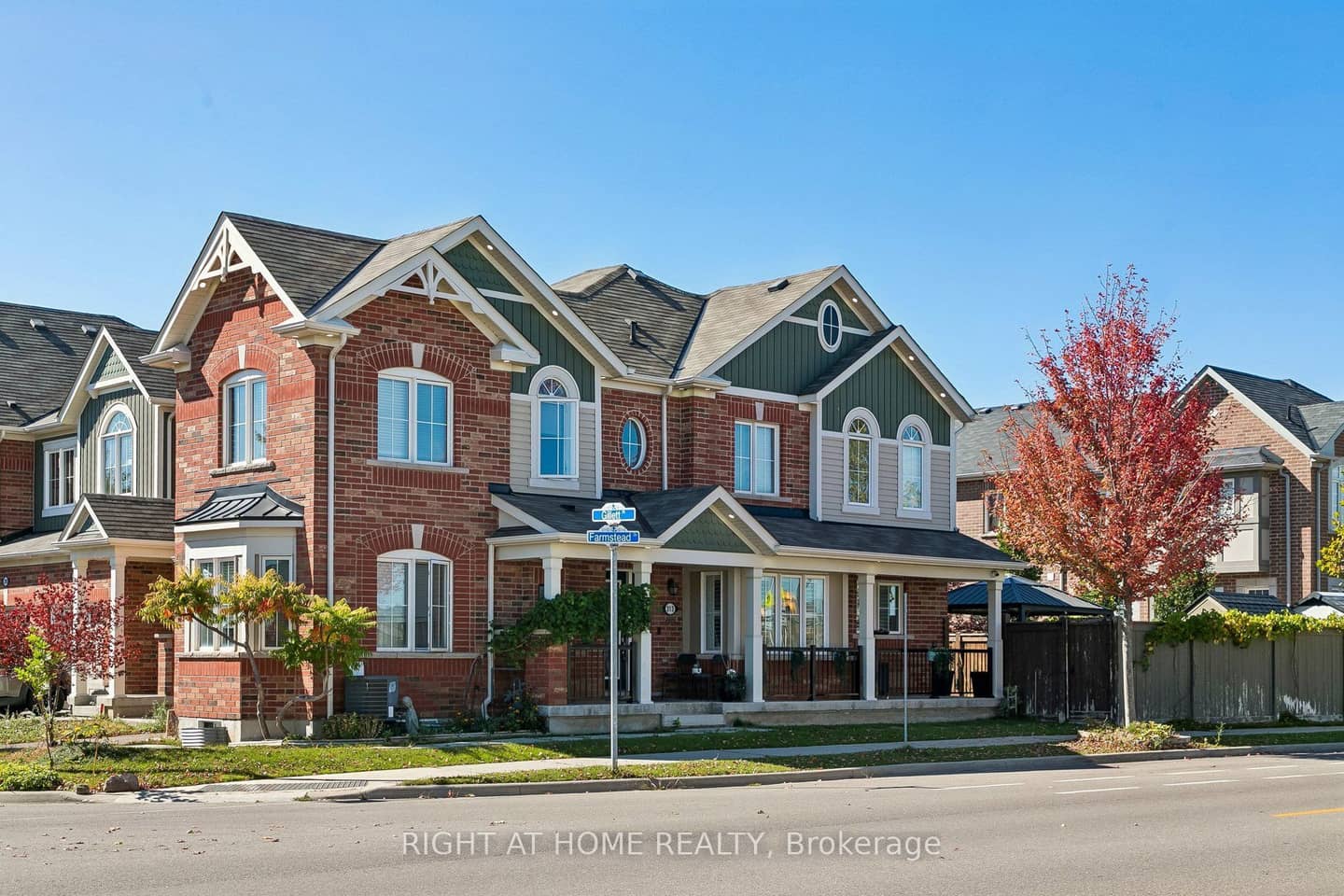 313 Gillett Point, Milton, ON L9E 1C6