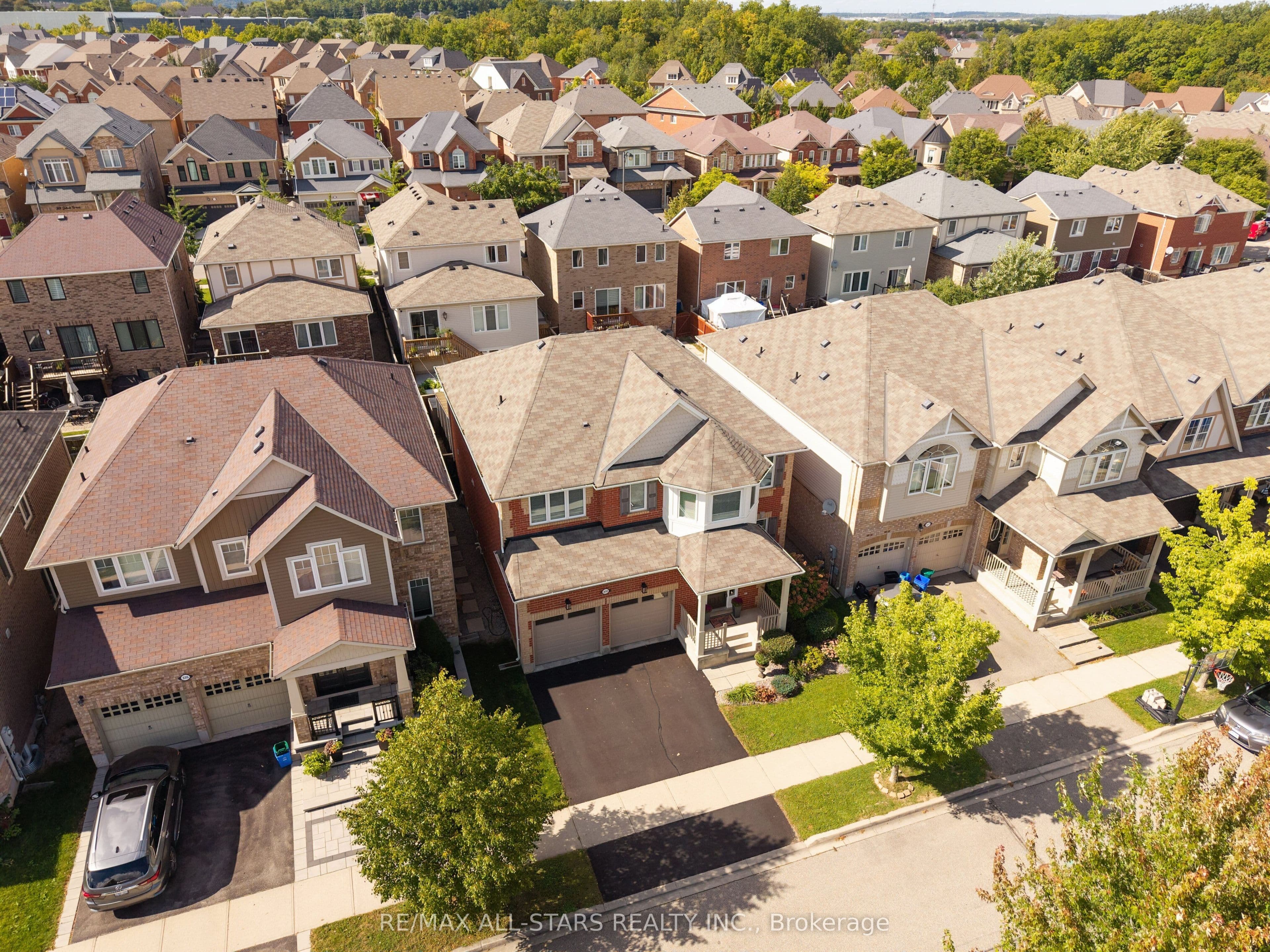 331 Inman Heights, Milton, ON L9T 7M8