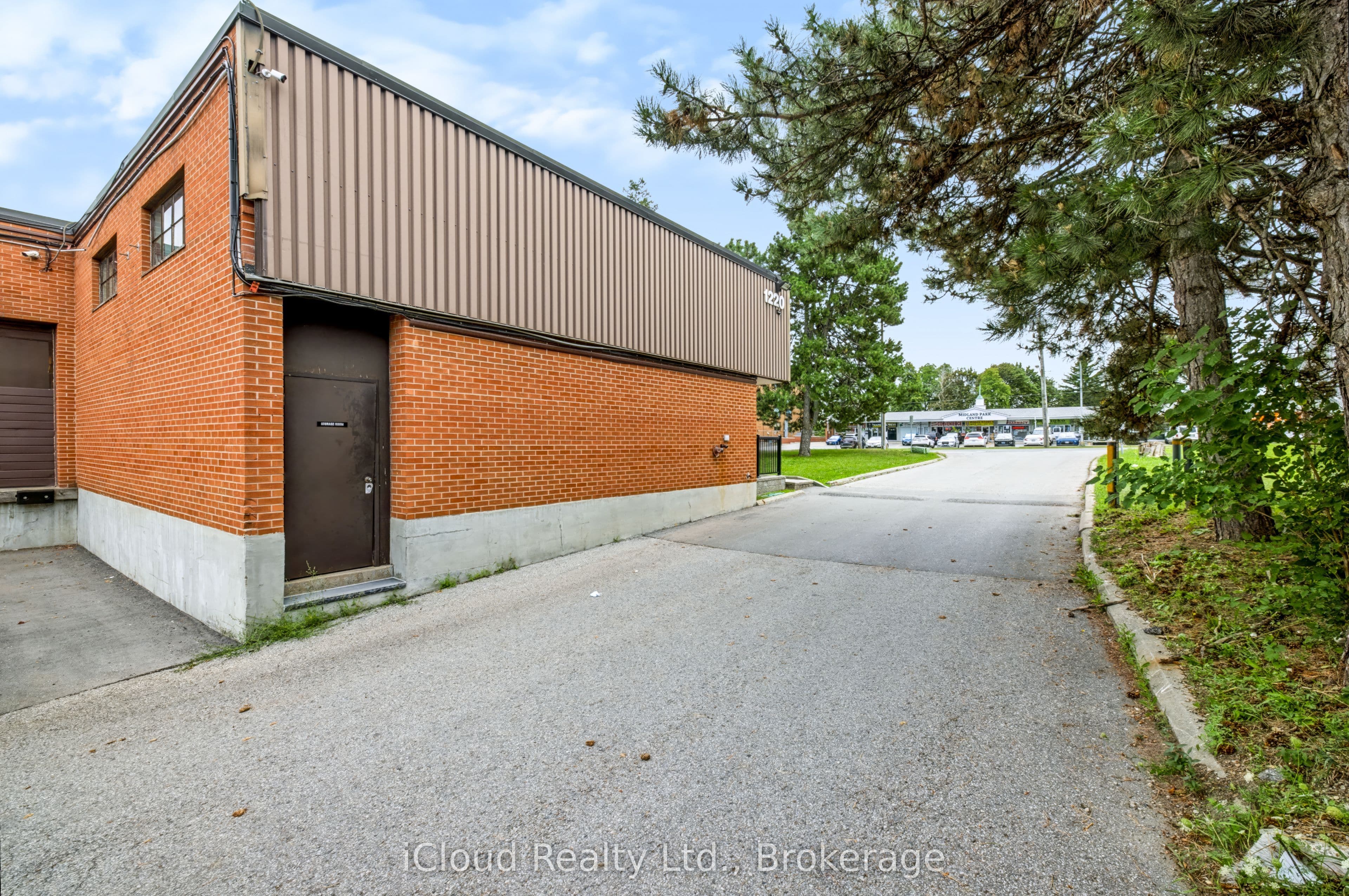 1220 Ellesmere Road, Toronto, ON M1P 2X5