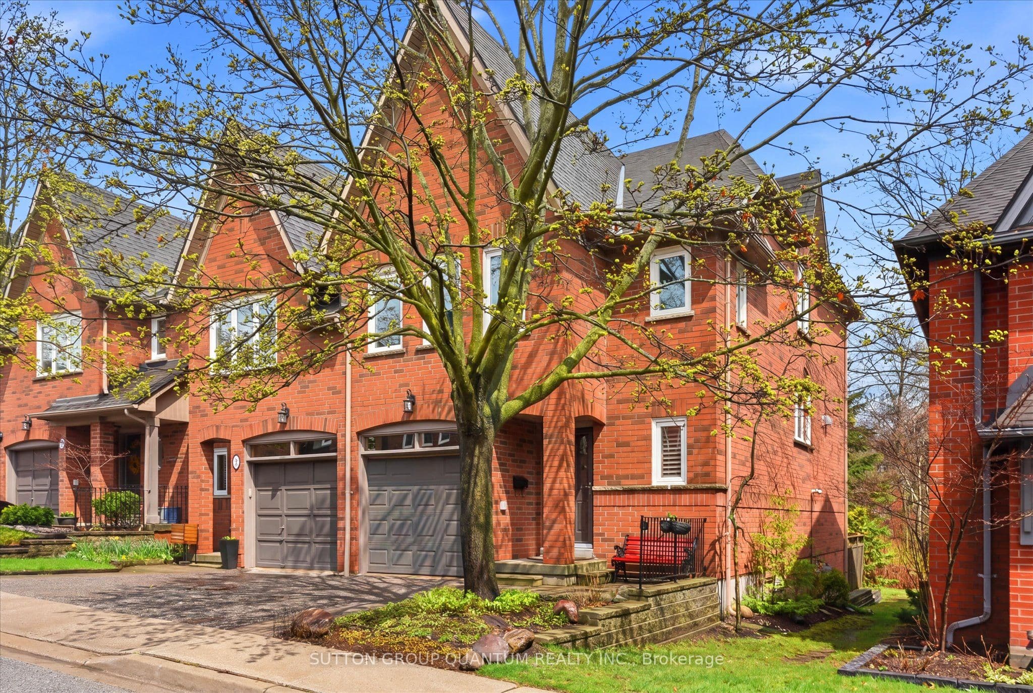 928 Queen Street W 30C, Mississauga, ON L5H 4K5