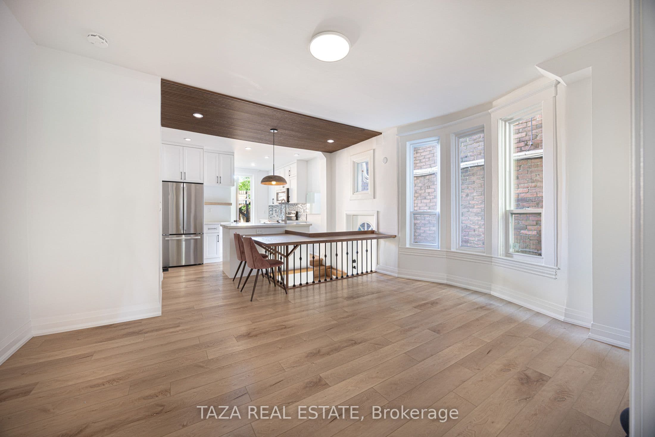 46 Euclid Avenue, Toronto, ON M6J 2J6