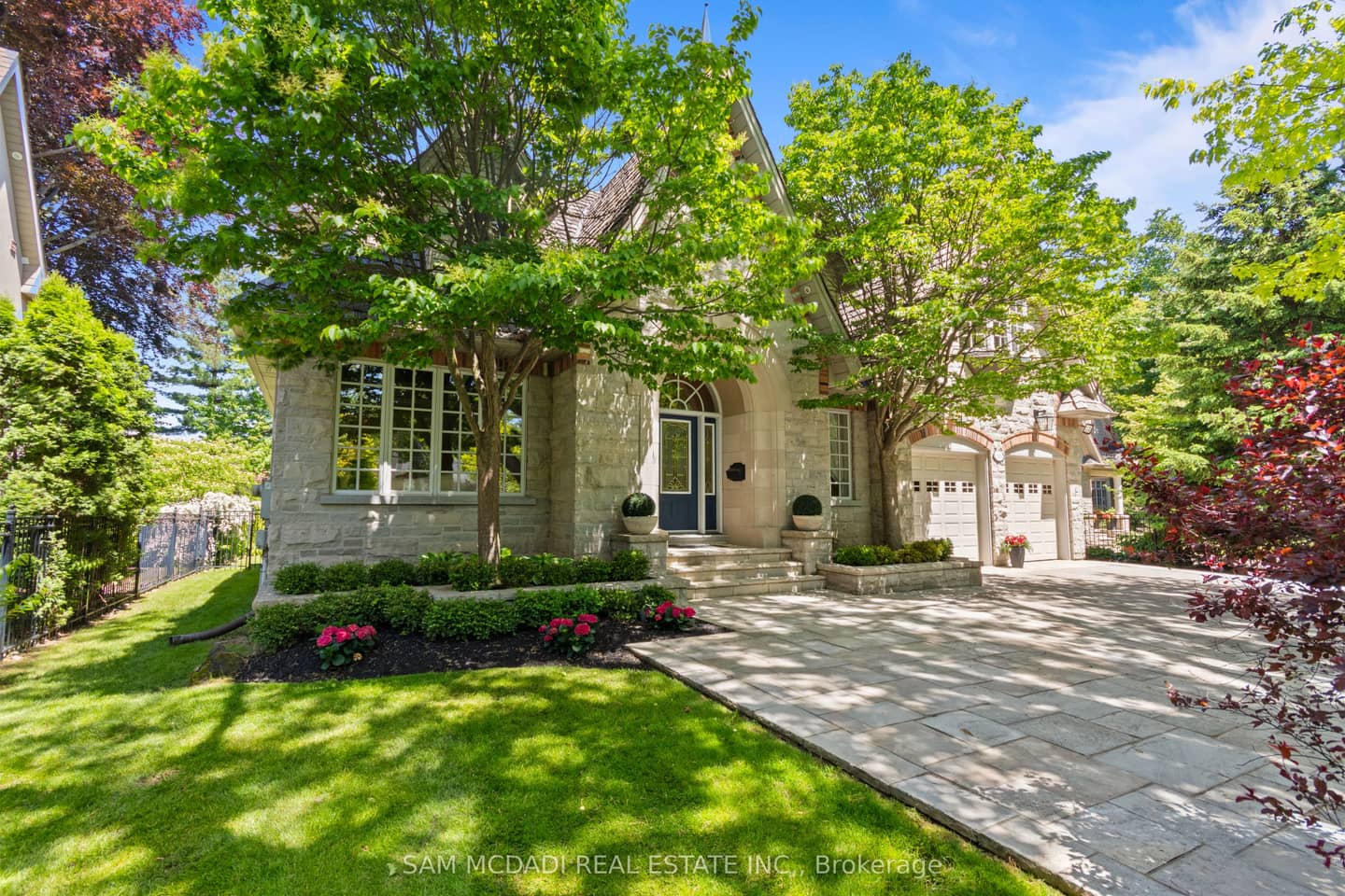 1301 Mississauga Road, Mississauga, ON L5H 2J1