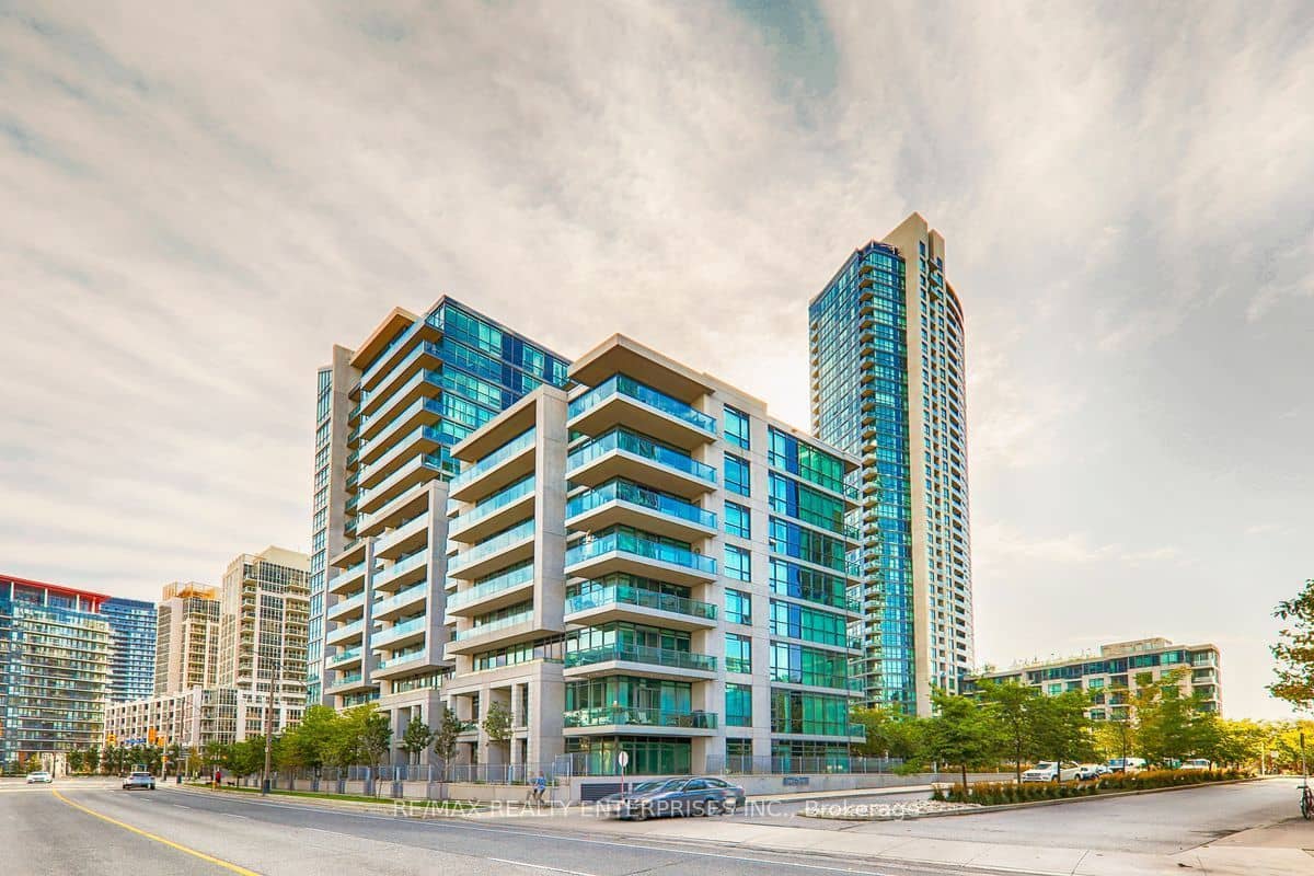 215 Fort York Boulevard 612, Toronto, ON M5V 4A2