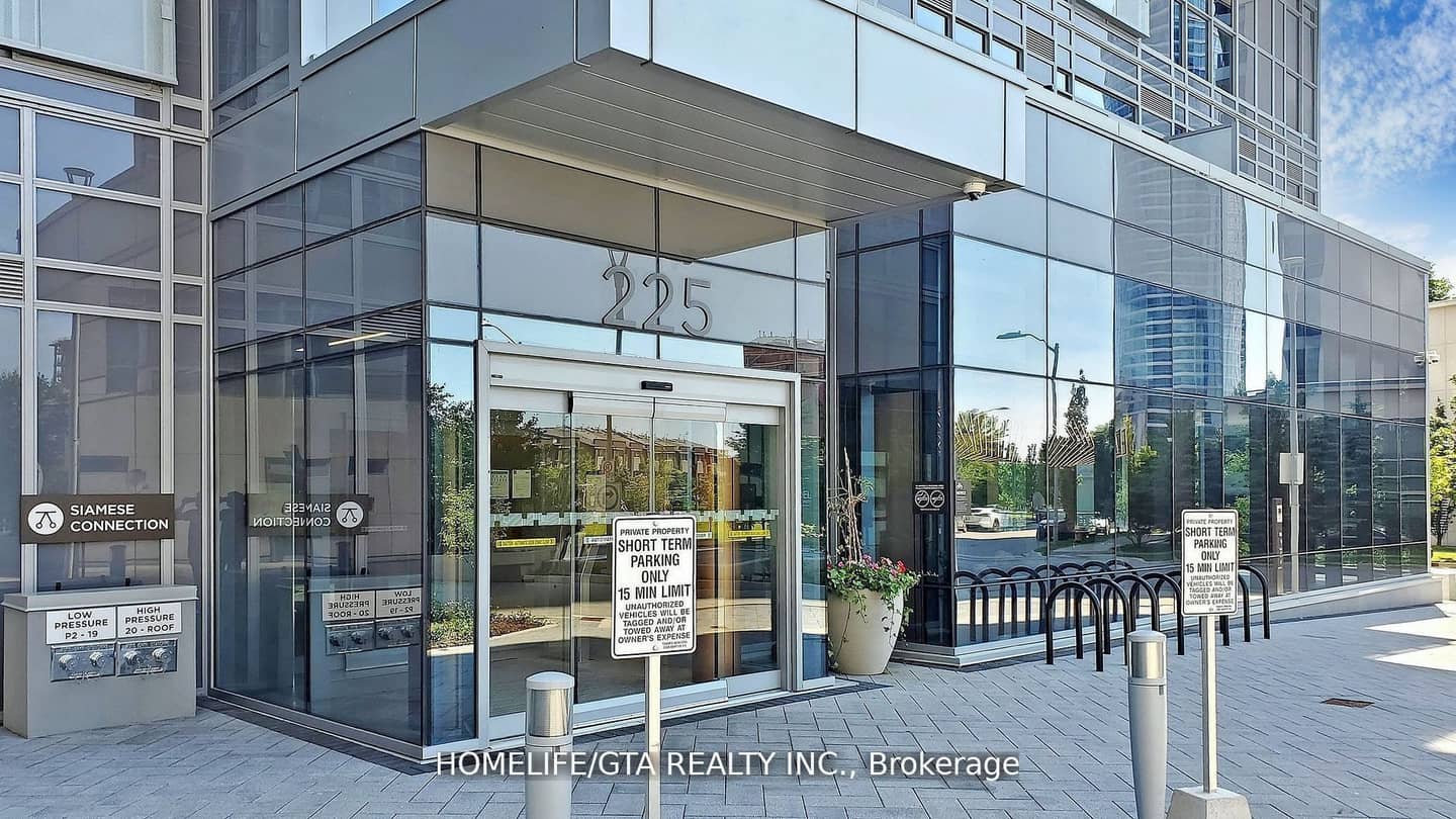 225 Village Green Square 2202, Toronto, ON M1S 0N4