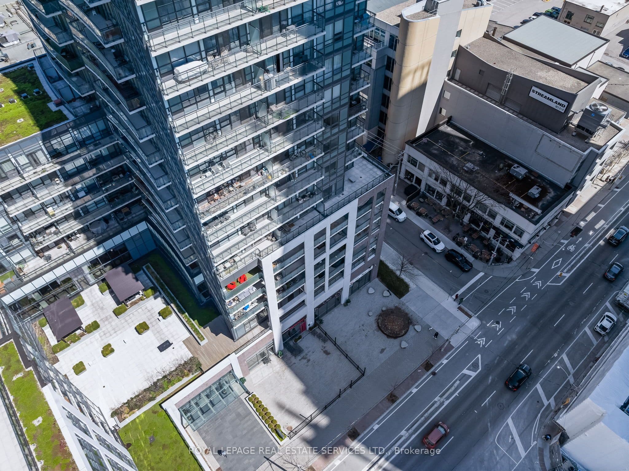462-464-466-468 Adelaide Street E, Toronto, ON M5A 4L6