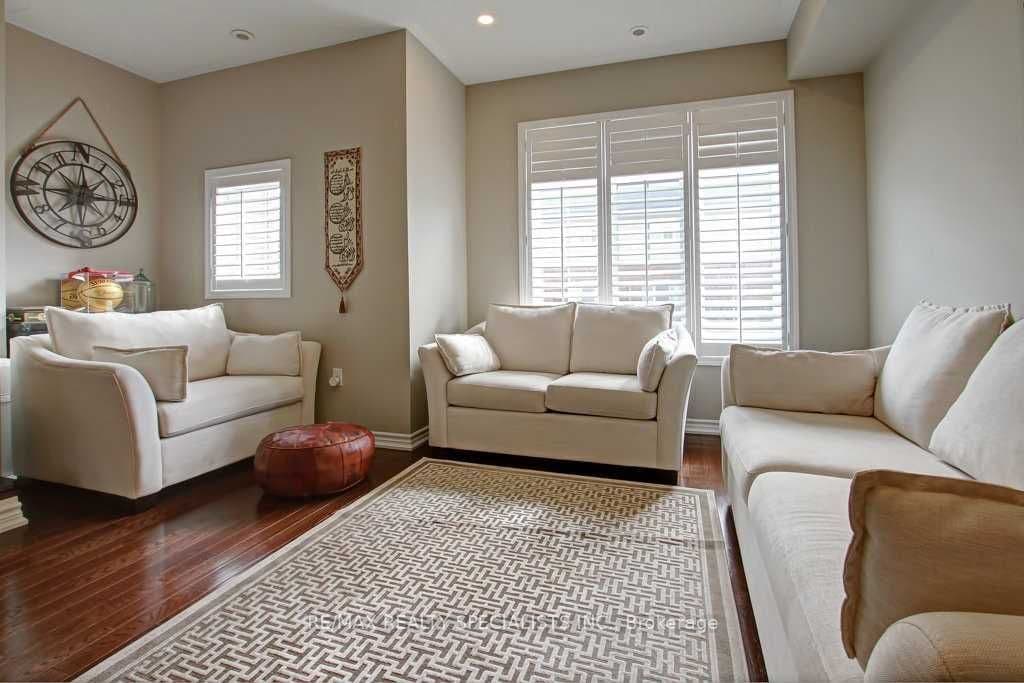 1117 Haig Boulevard 4, Mississauga, ON L5E 2M6