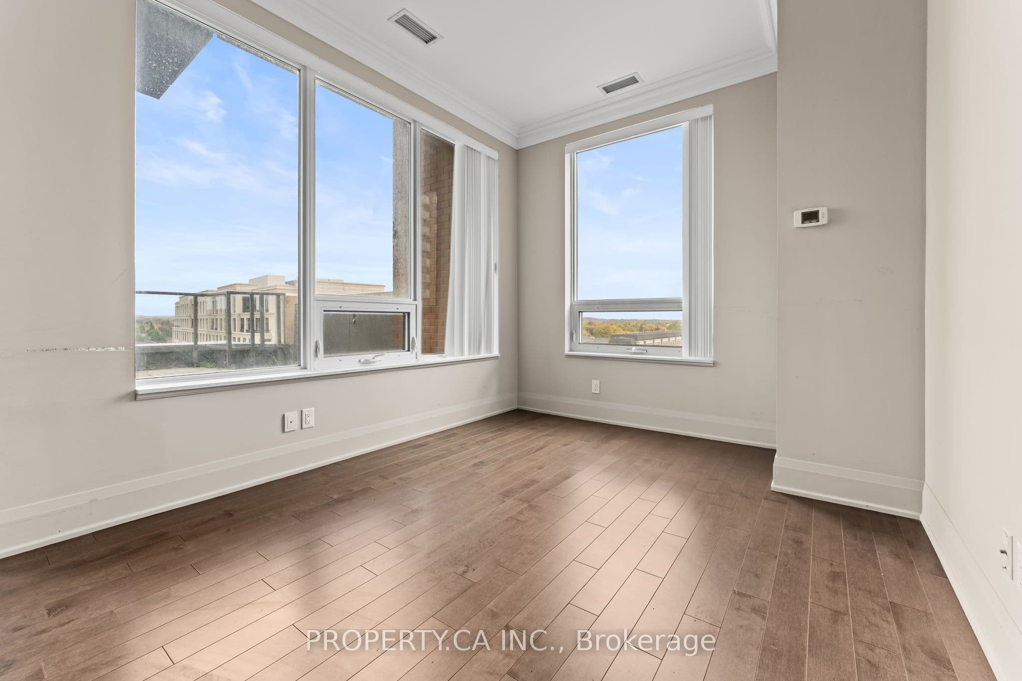 28 Uptown Drive Ph15, Markham, ON L3R 5M8