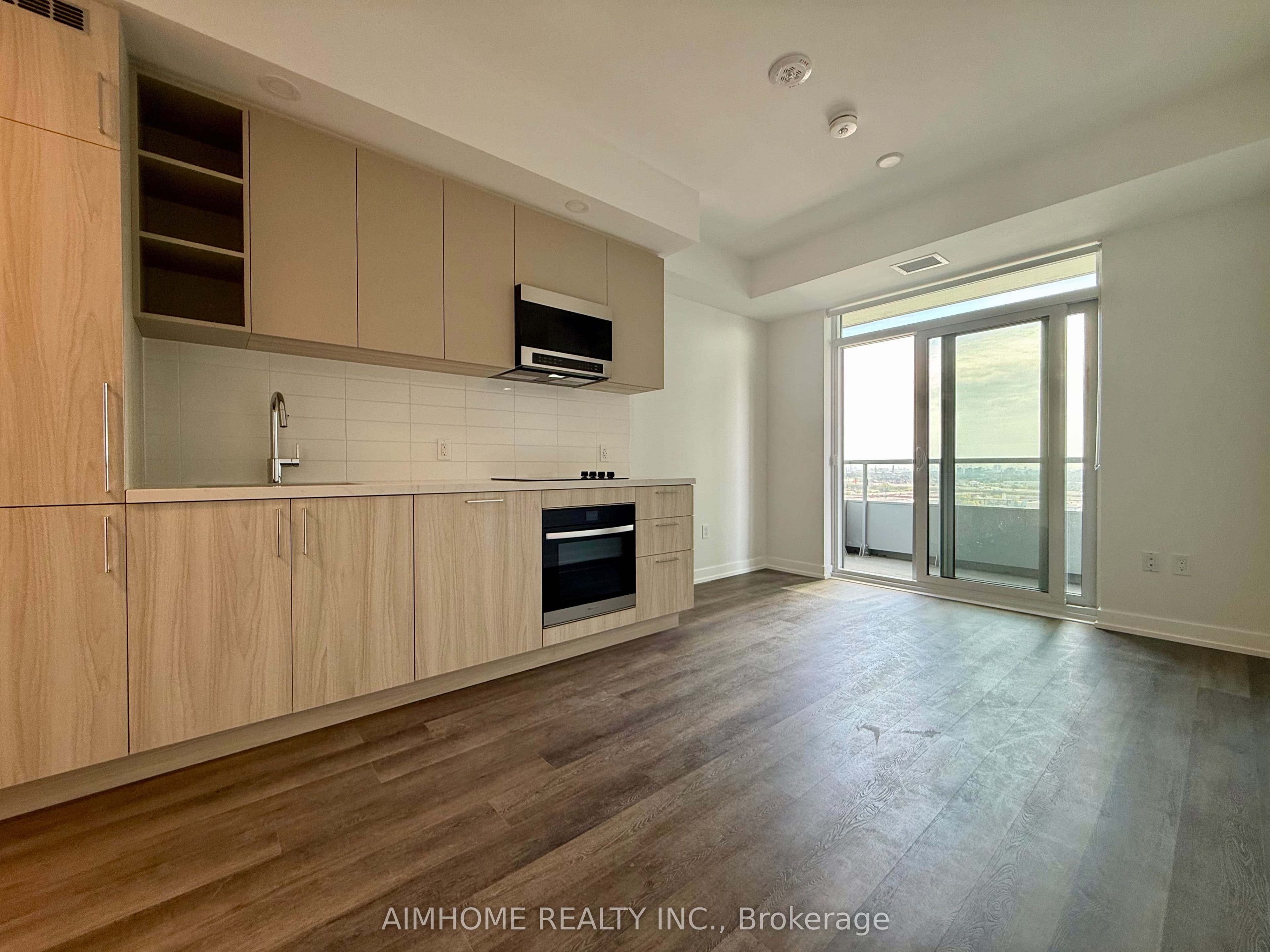 5 Meadowdale Road 1106, Vaughan, ON L4K 0C7