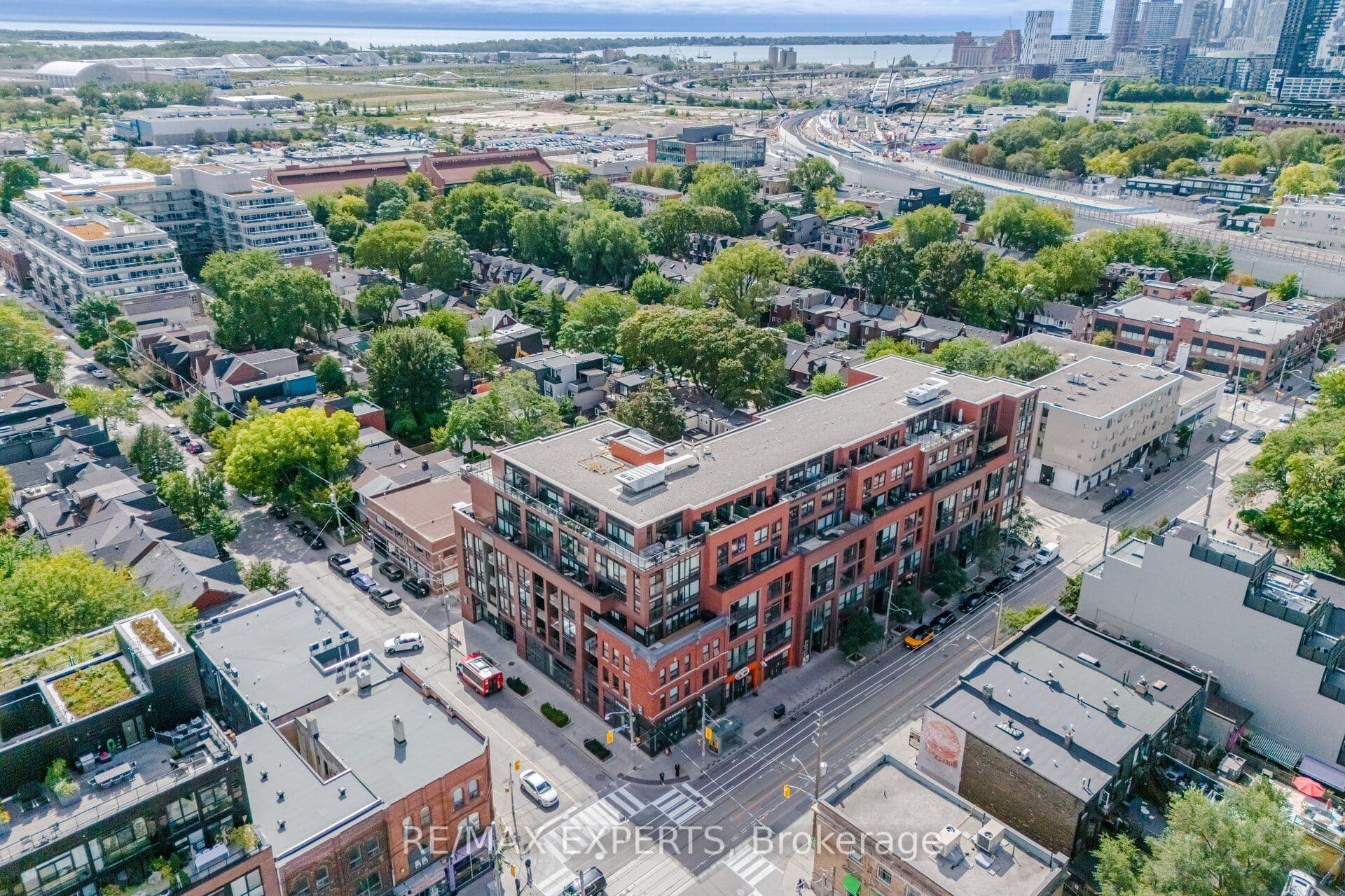 246 Logan Avenue E 225, Toronto, ON M4M 1J2