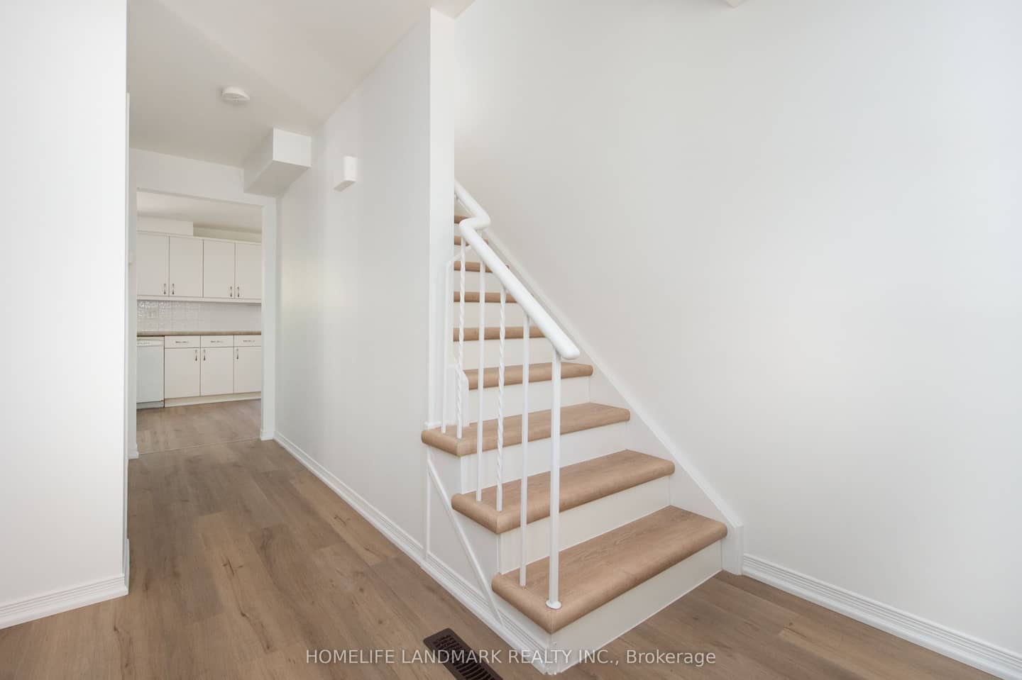 193 Chebucto Drive, Oakville, ON L6J 5R1