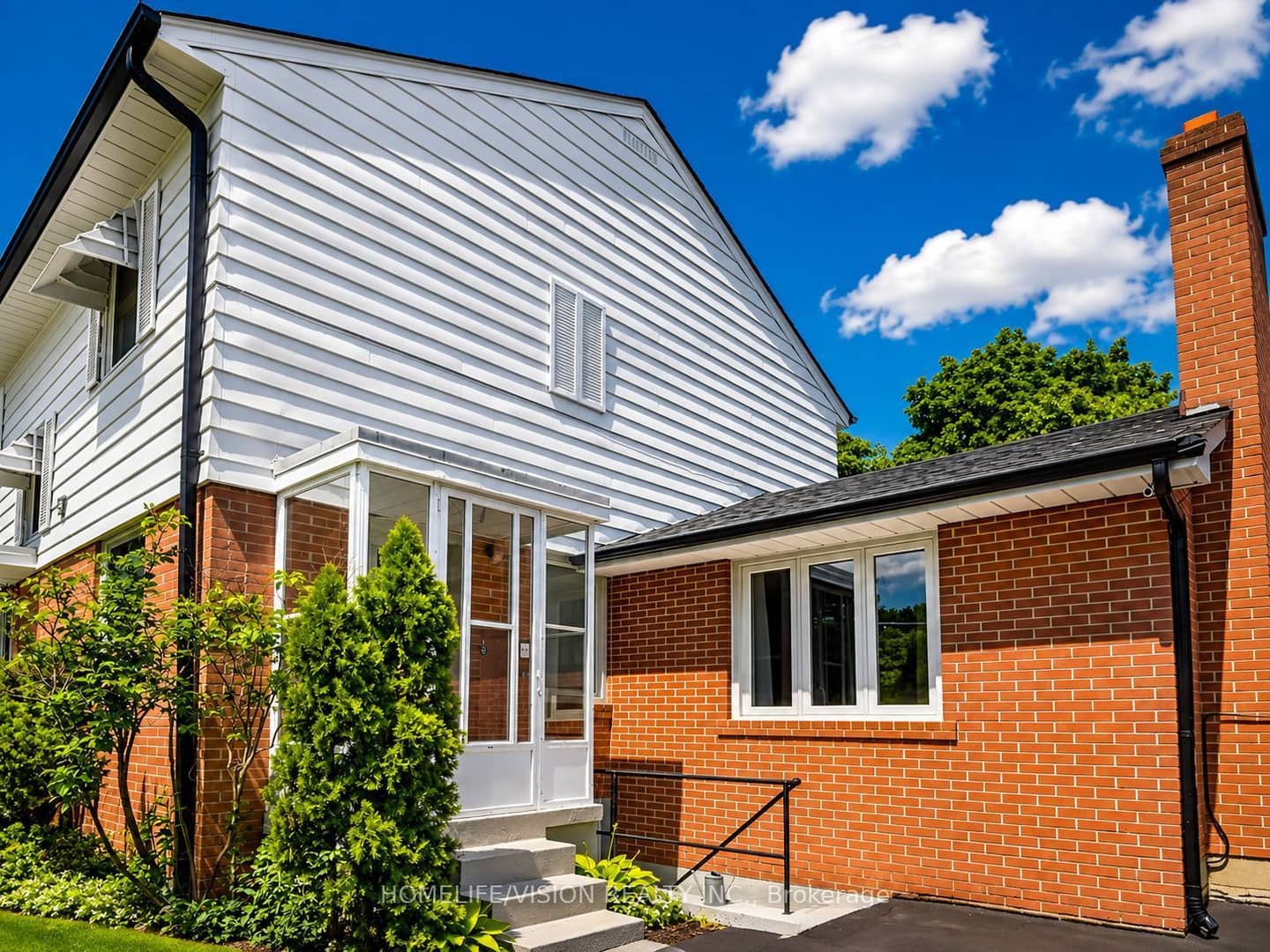 9 Lyndfield Crescent, Brampton, ON L6W 2P4