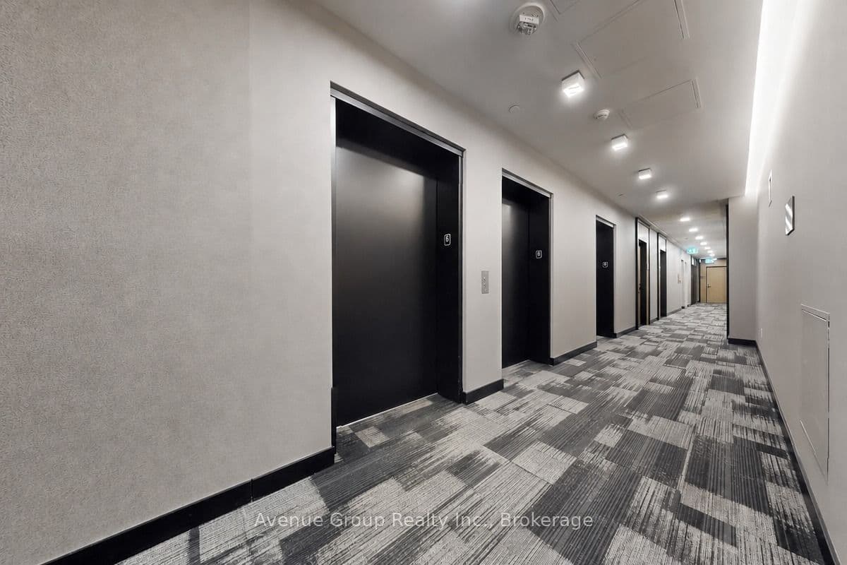 8 Tippett Road 616, Toronto, ON M3H 0E7