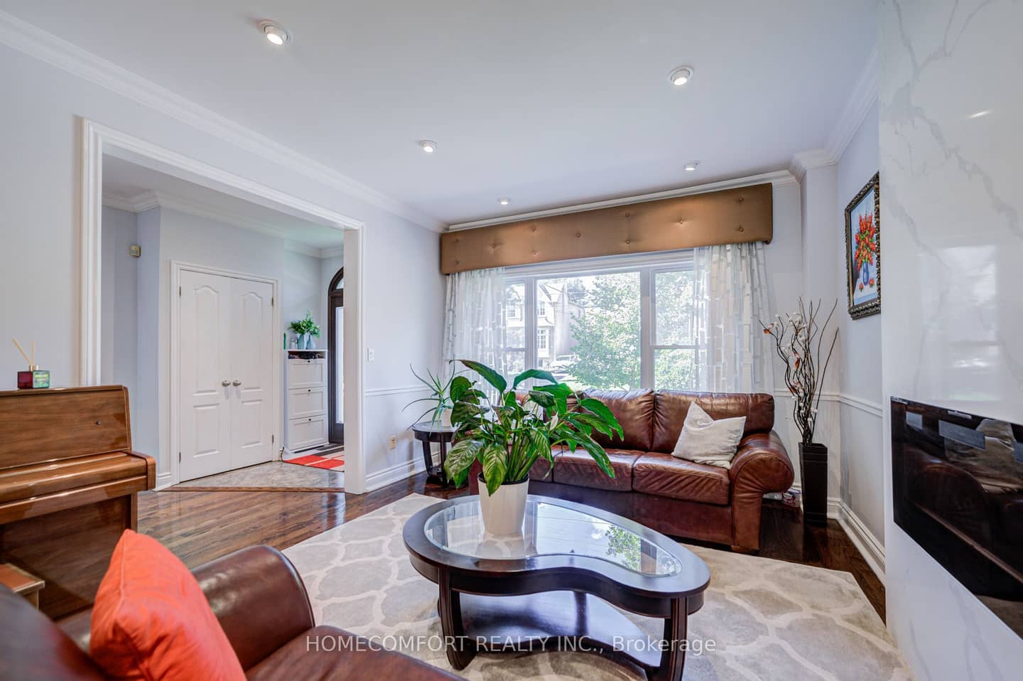 319 Rumsey Road, Toronto, ON M4G 1R6