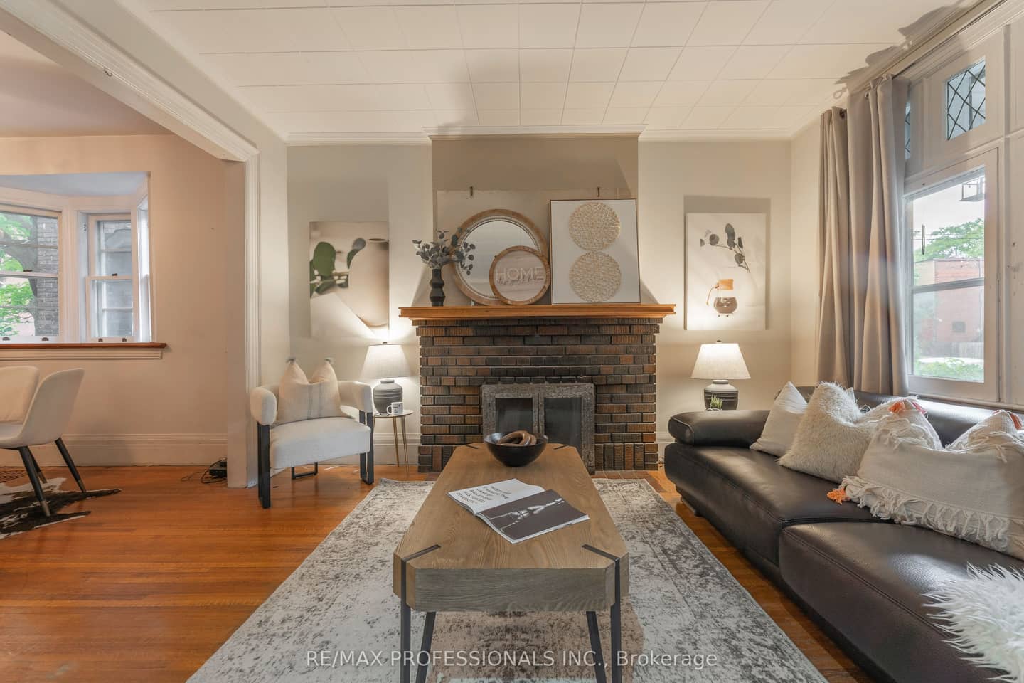 181 Garden Avenue, Toronto, ON M6R 1H8